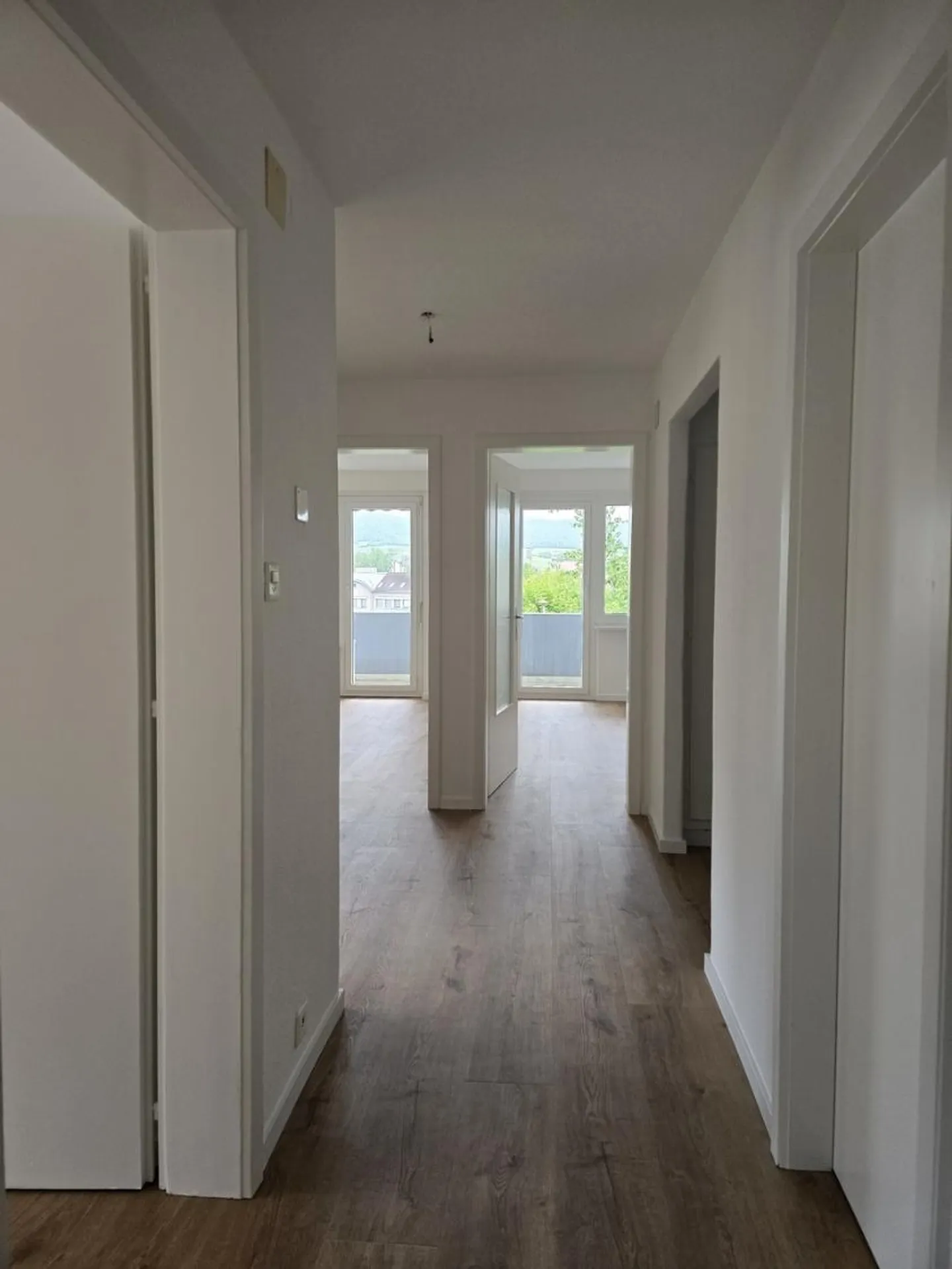 3-Zimmer-Wohnung im 1. Stock von 74 m2 mit Aufzug - Foto 3 von 12