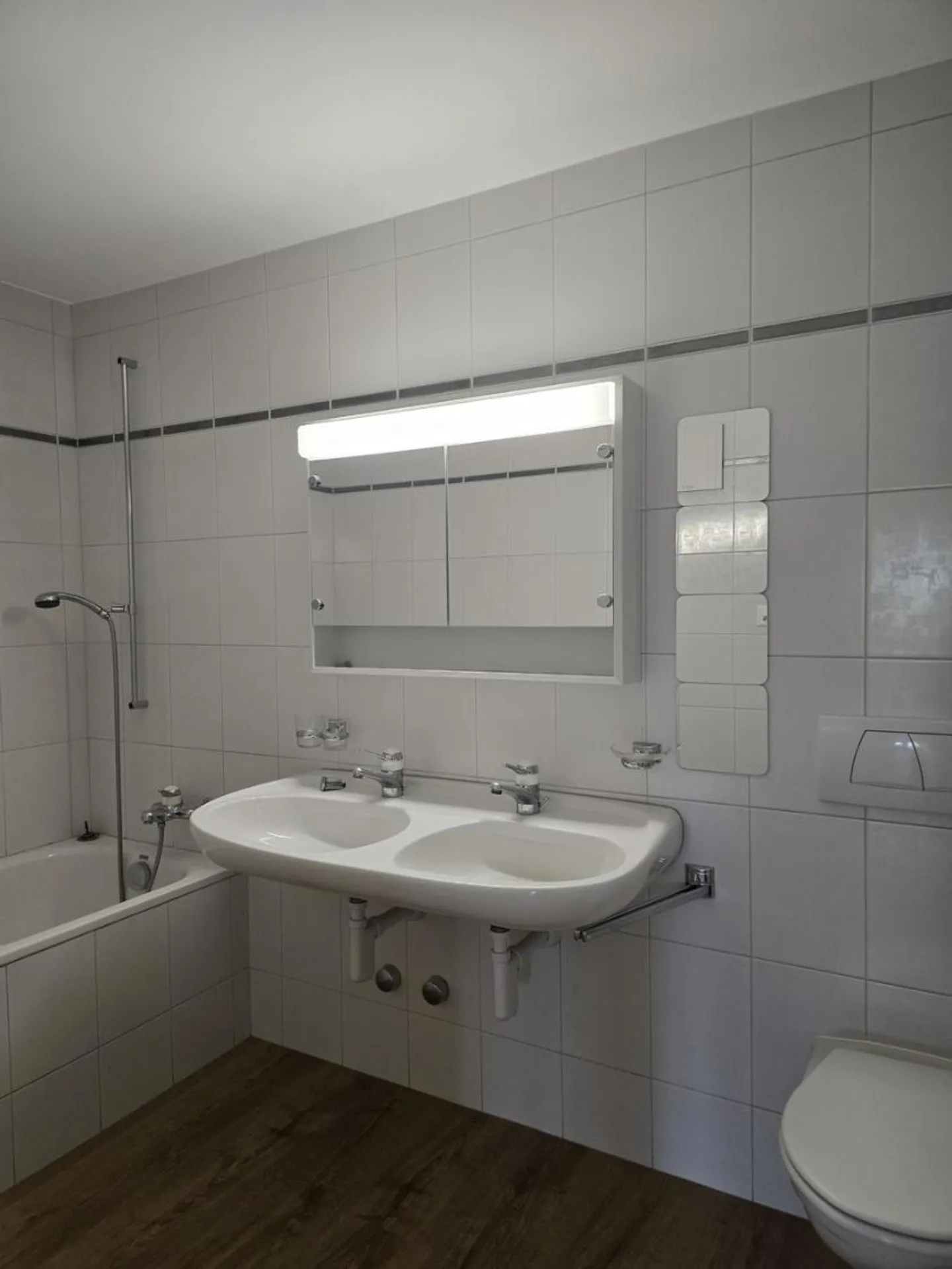 3-Zimmer-Wohnung im 1. Stock von 74 m2 mit Aufzug - Foto 8 von 12