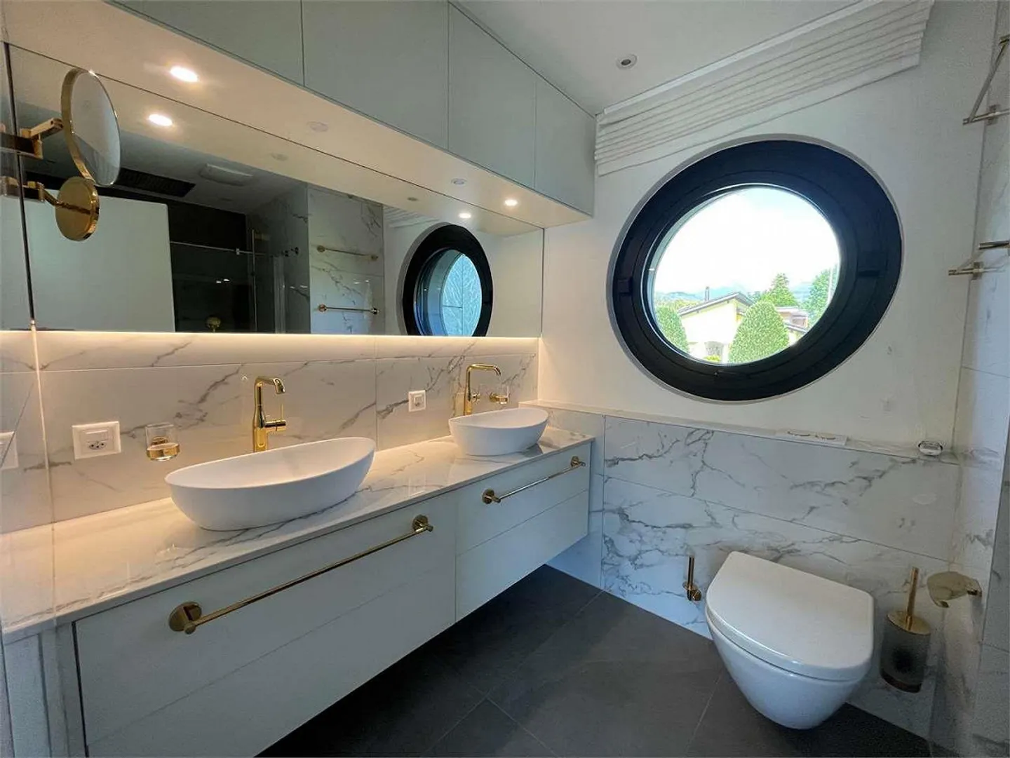 Elegante casa di campagna con piscina di fronte alla scuola americana. - Foto 5 di 13