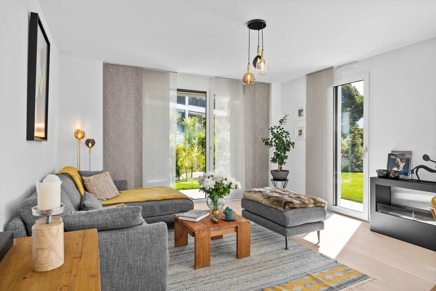 Stunning Garden Apartment - Photo 4 of 20