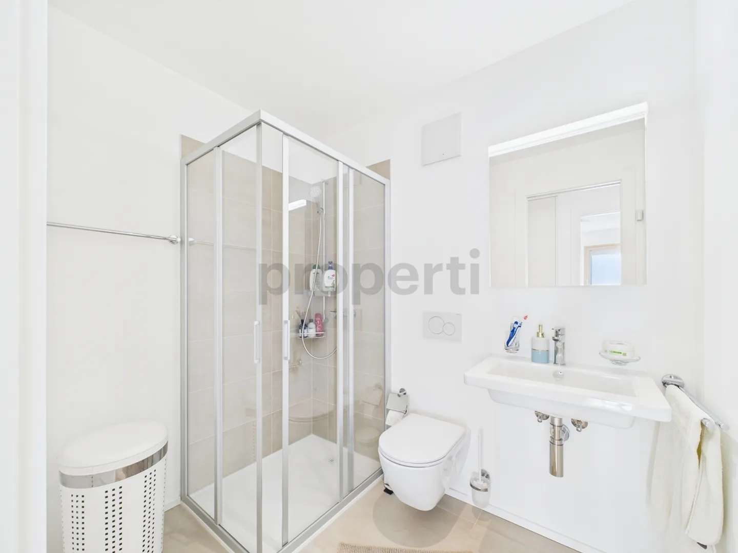 3.5 Room Apartment - Photo 8 of 12