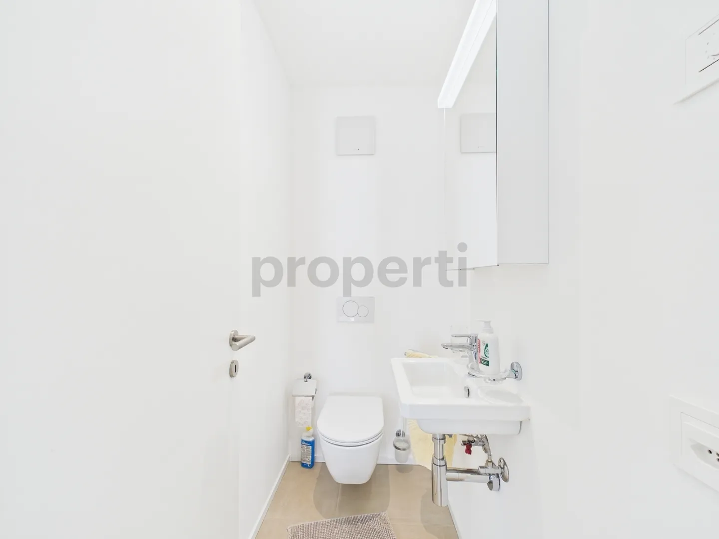 3.5 Room Apartment - Photo 9 of 12