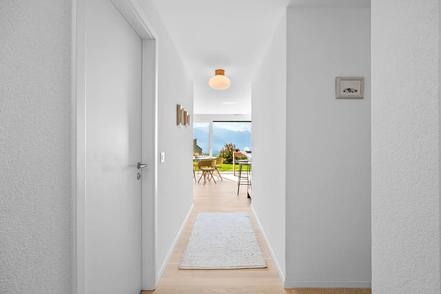 Stunning Garden Apartment - Photo 9 of 20