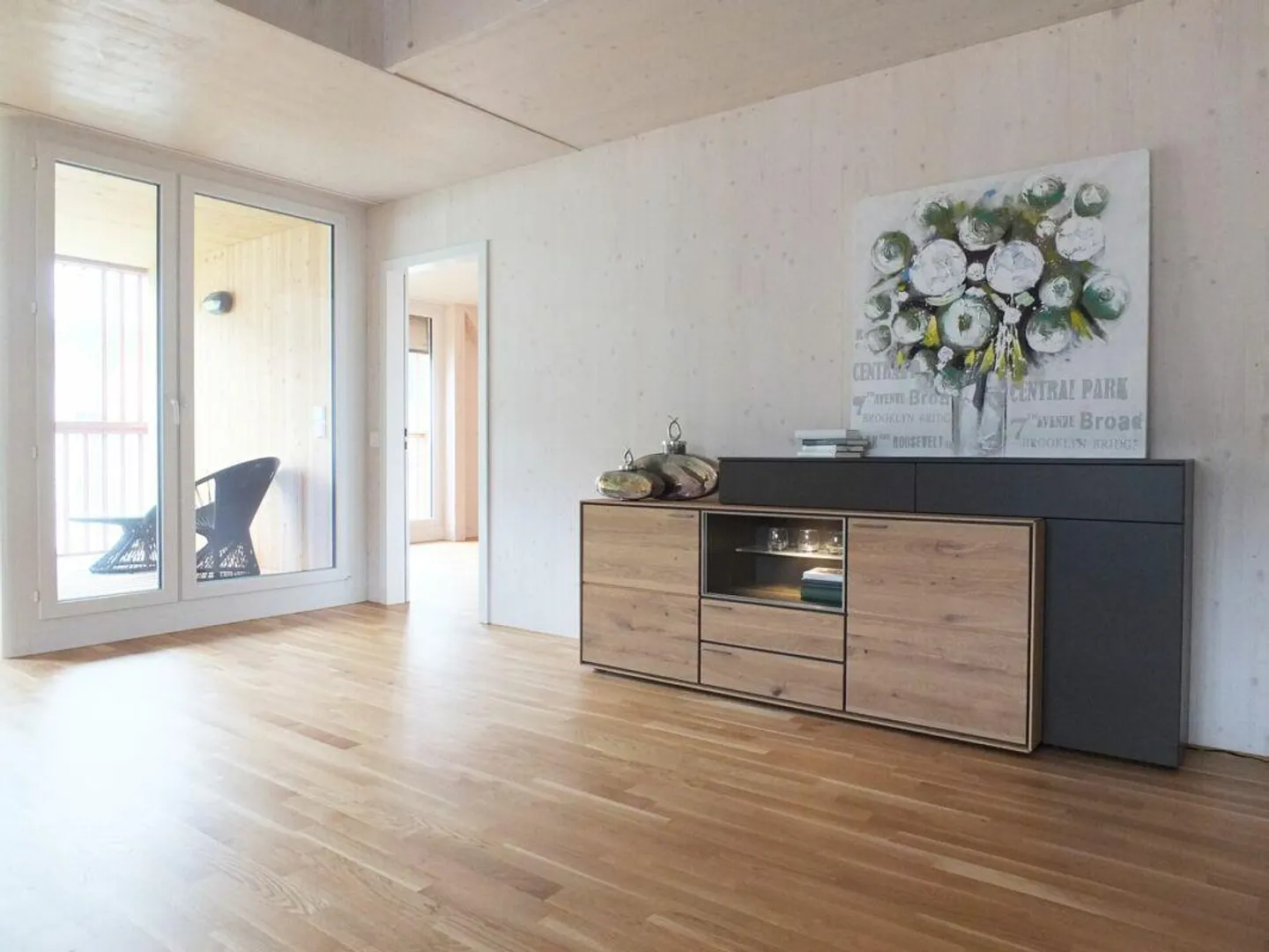 GROSSZÜGIGE MAISONETTEWOHNUNG IN LÄNDLICHER IDYLLE - Foto 3 von 12