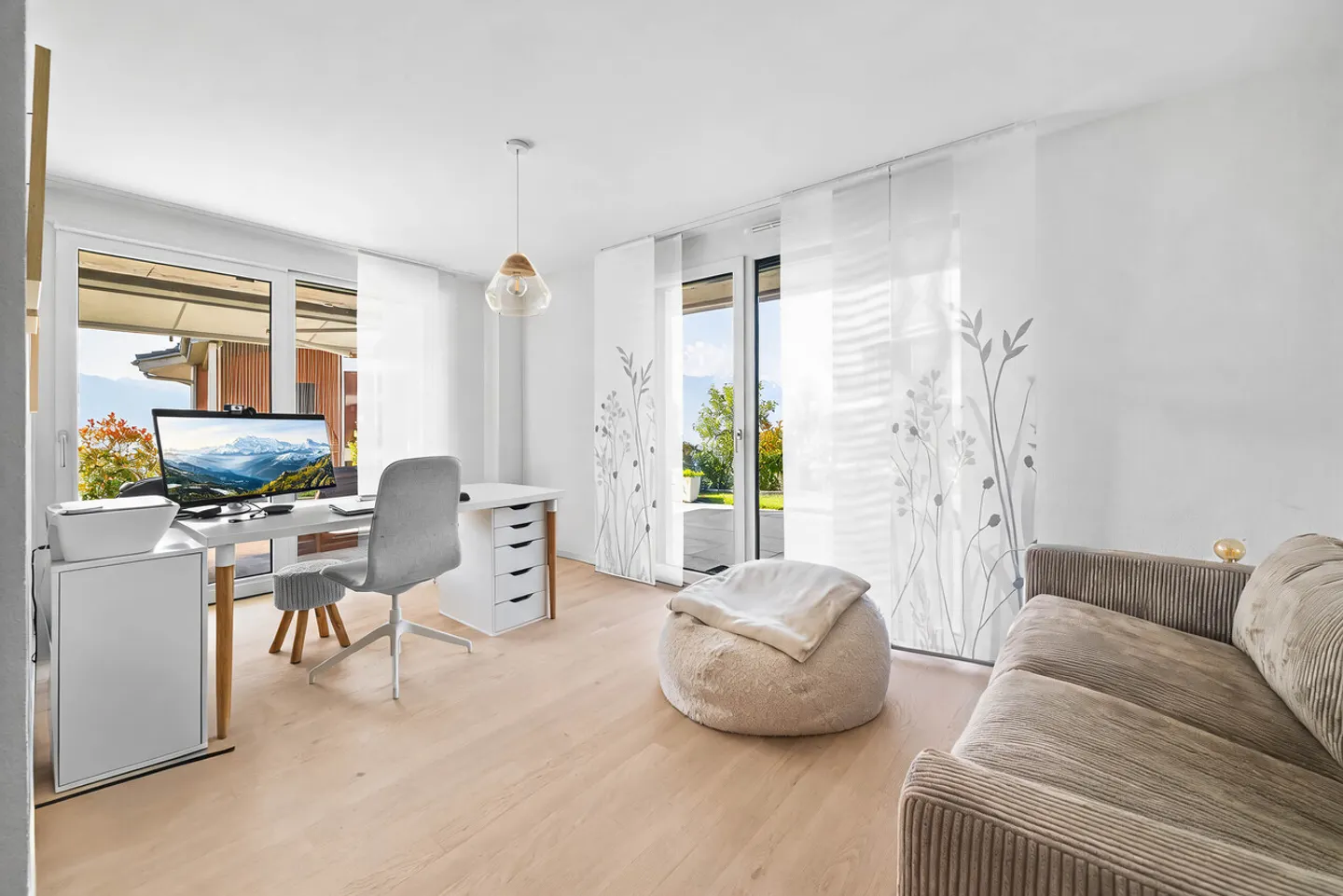 Stunning Garden Apartment - Photo 11 of 20