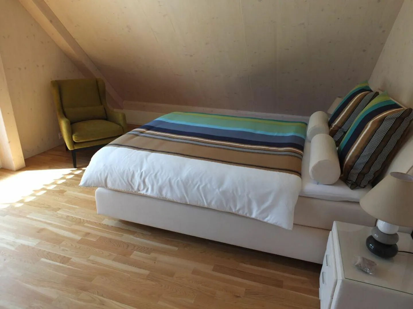 GROSSZÜGIGE MAISONETTEWOHNUNG IN LÄNDLICHER IDYLLE - Foto 7 von 12