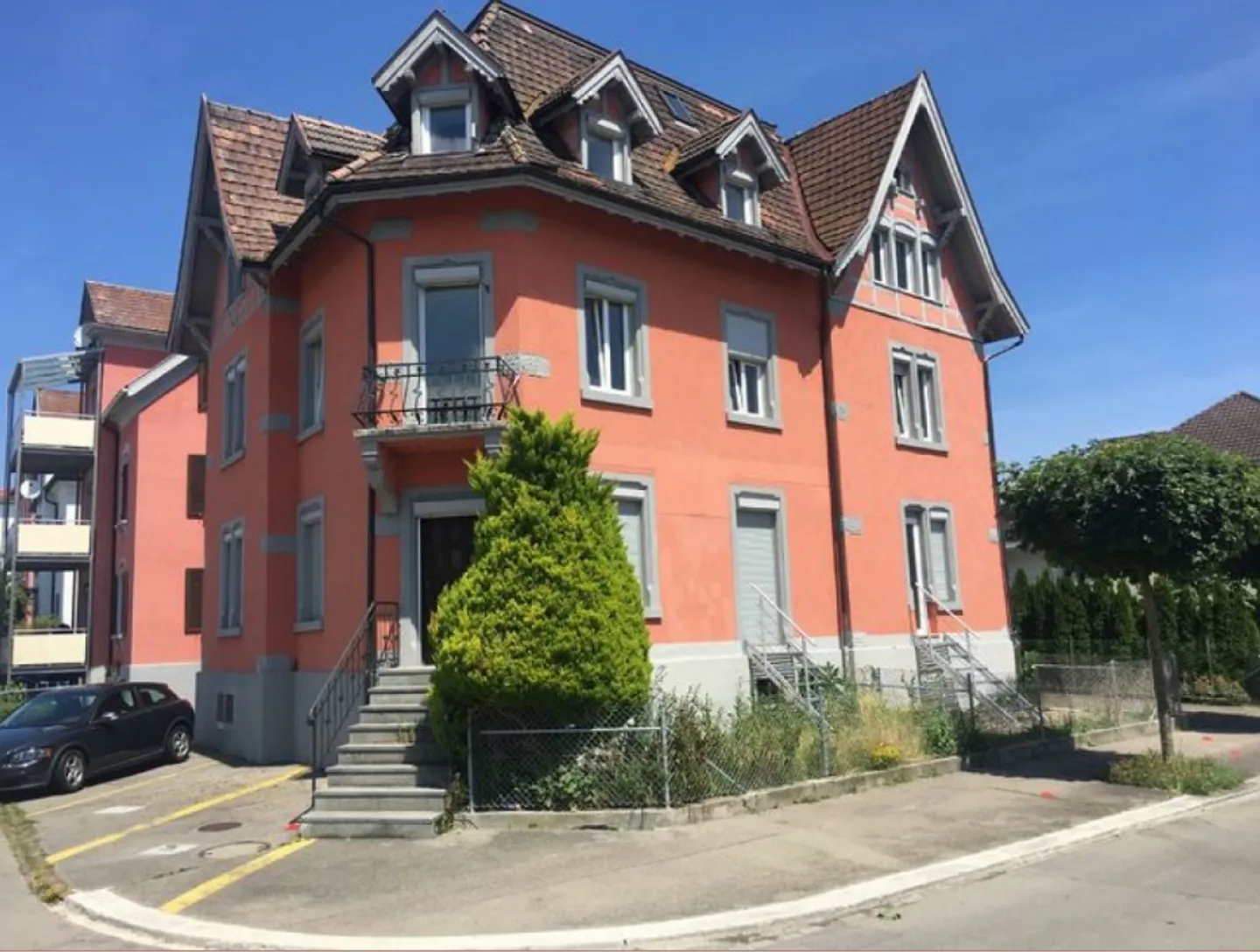 Outdoor Parking Spaces in Romanshorn - Photo 1 of 1