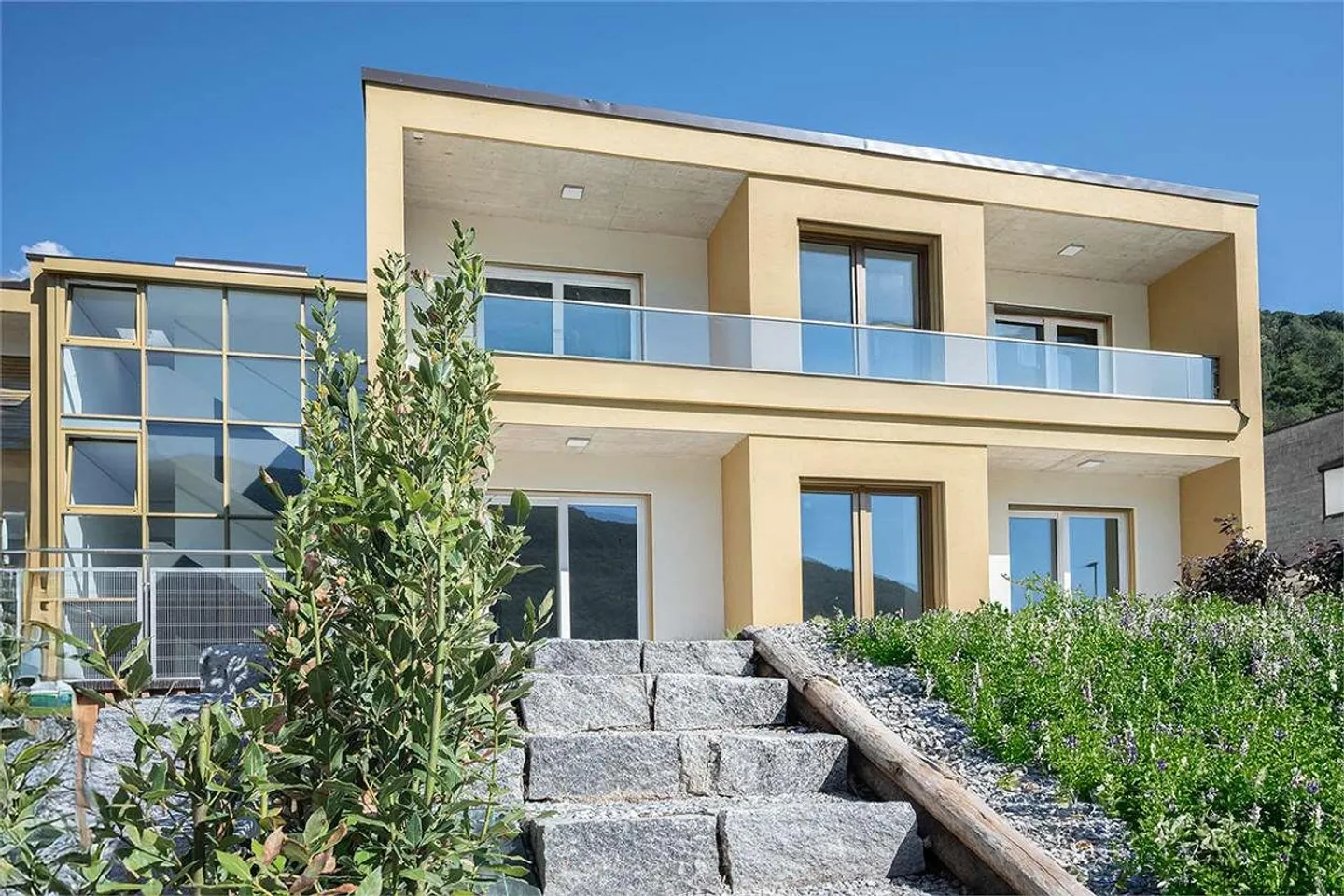 Elegante 4,5 Zimmer mit Garten und atemberaubendem Seeblick - Foto 6 von 13