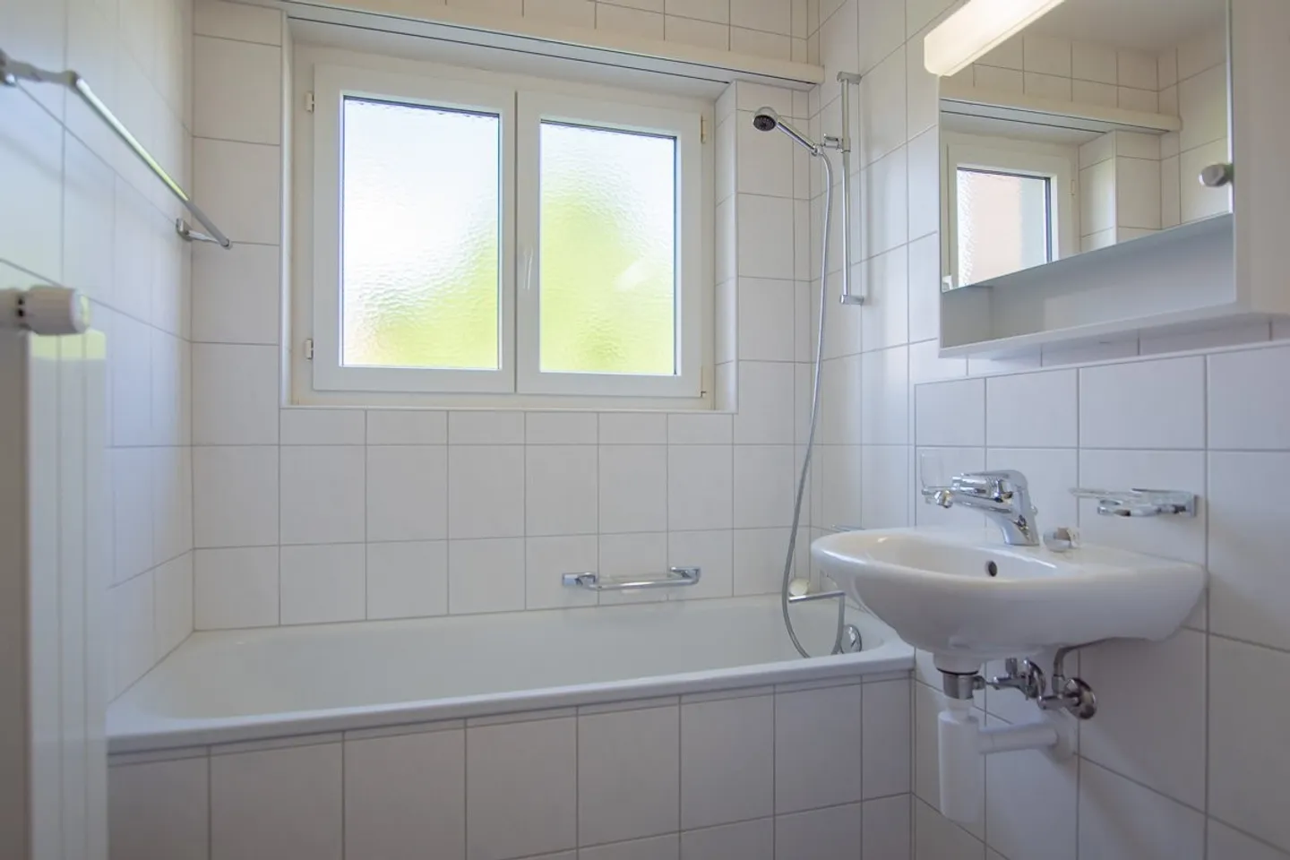 Helle 4-Zi. Wohnung - Foto 4 von 6
