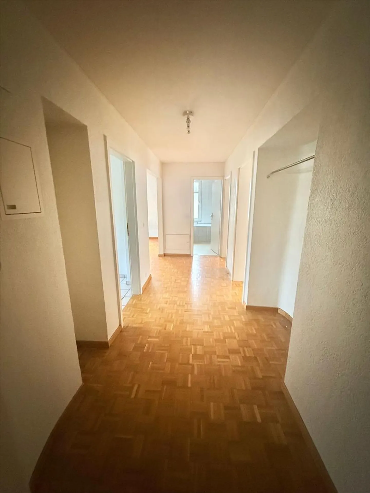 Appartement avec 3,5 pièces et balcon - Photo 3 sur 11