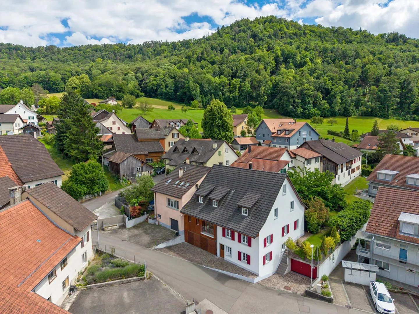 Exklusives Einfamilienhaus mit Garten in Büsserach - Foto 15 di 16