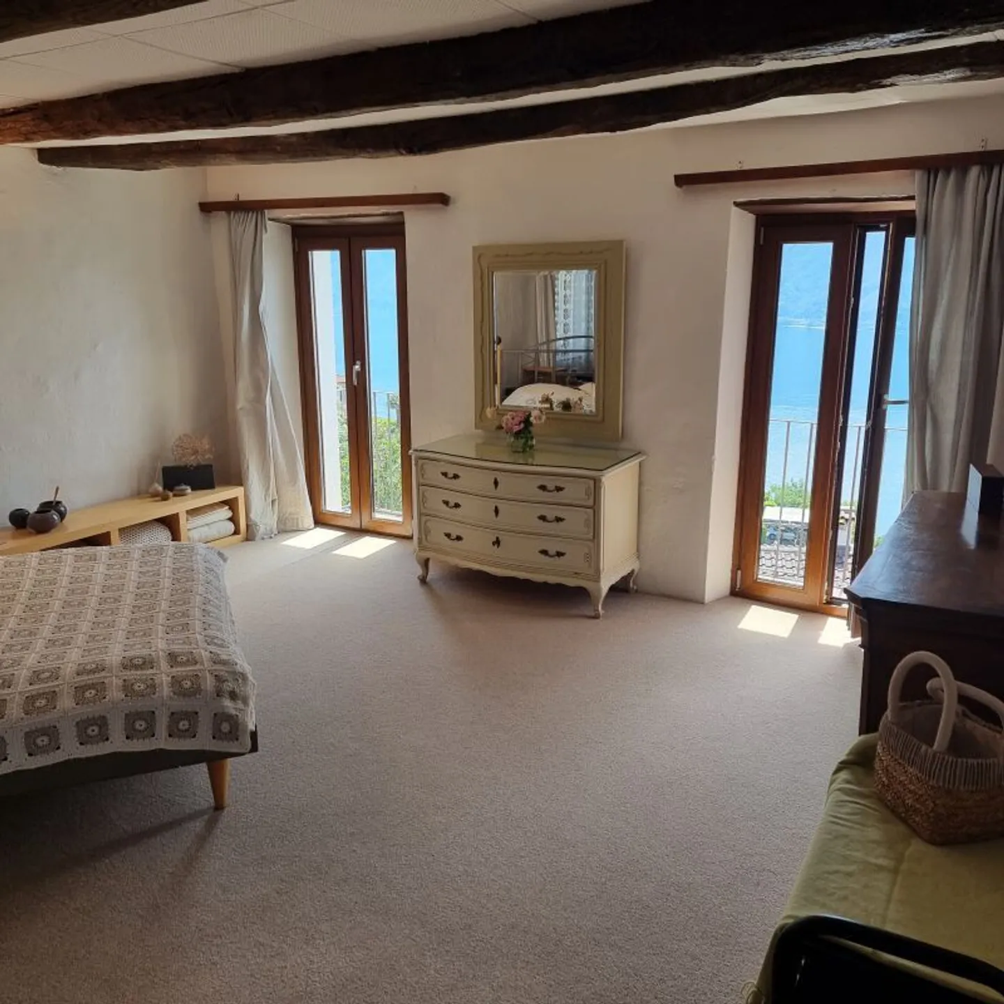 Two - 4 ½ Room House, Garden, and Magnificent Lake View - Photo 3 of 8