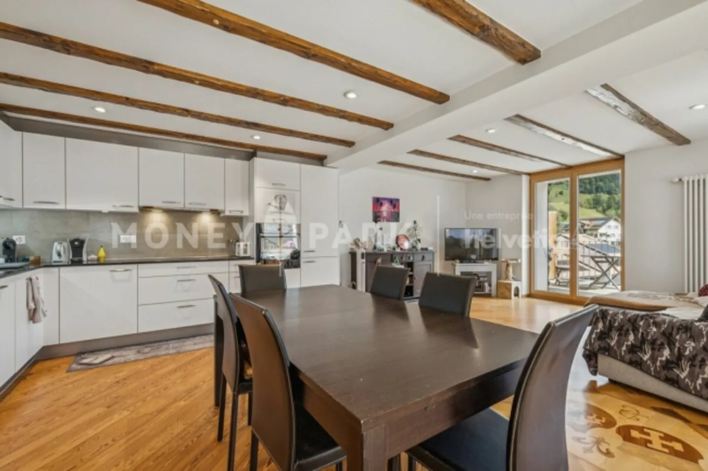 Bel appartement lumineux de 2,5 pièces - Photo 8 sur 13