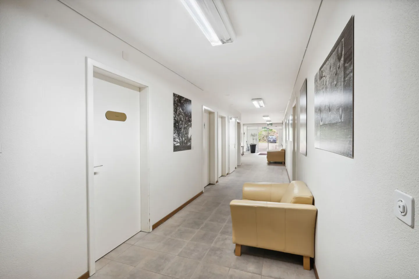 Privatbüro von 30m² im Château de Vaumarcus - Foto 2 von 8