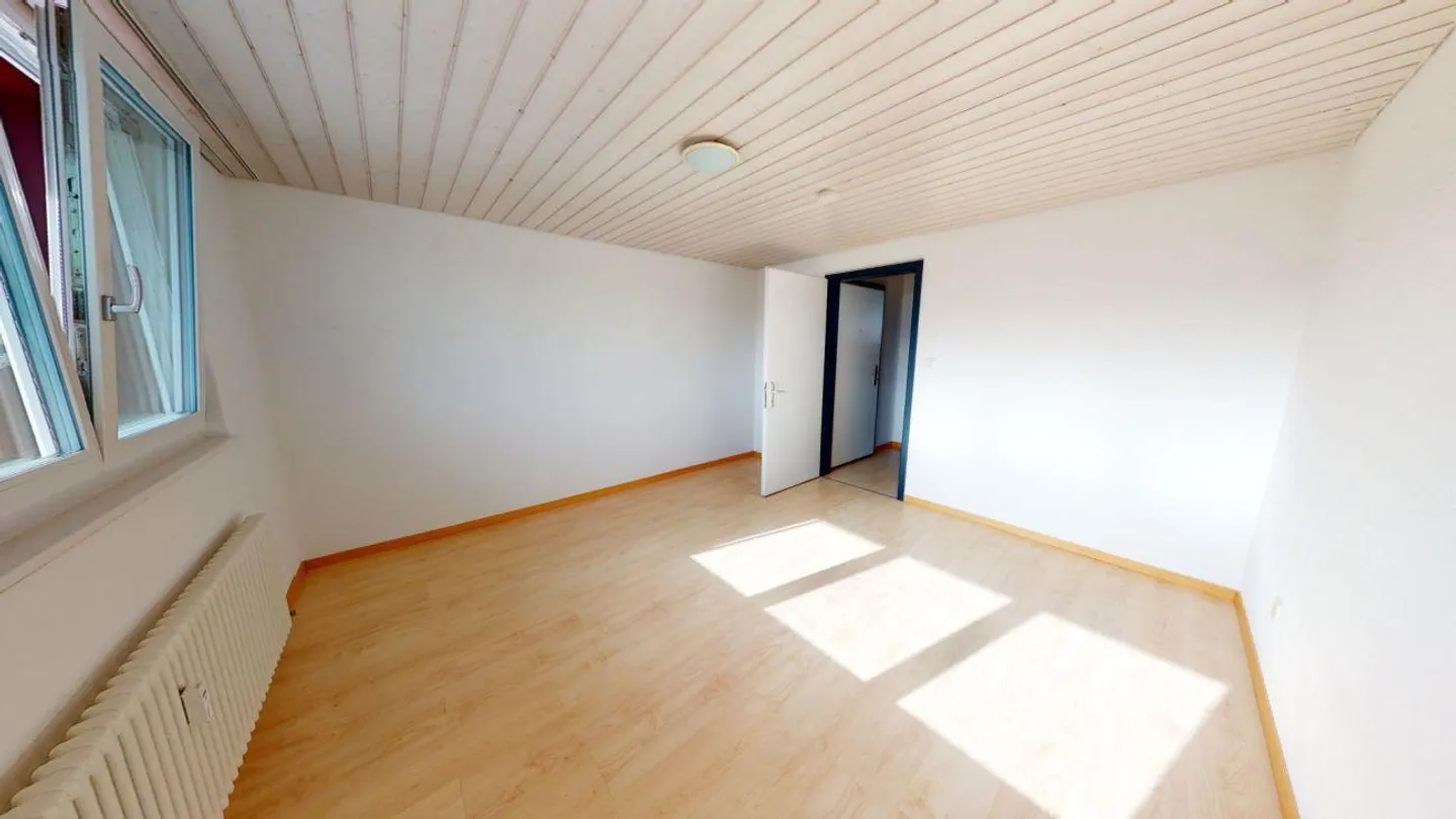 Beautiful 2.5 Room Attic Apartment in a Good Location - Photo 9 of 10