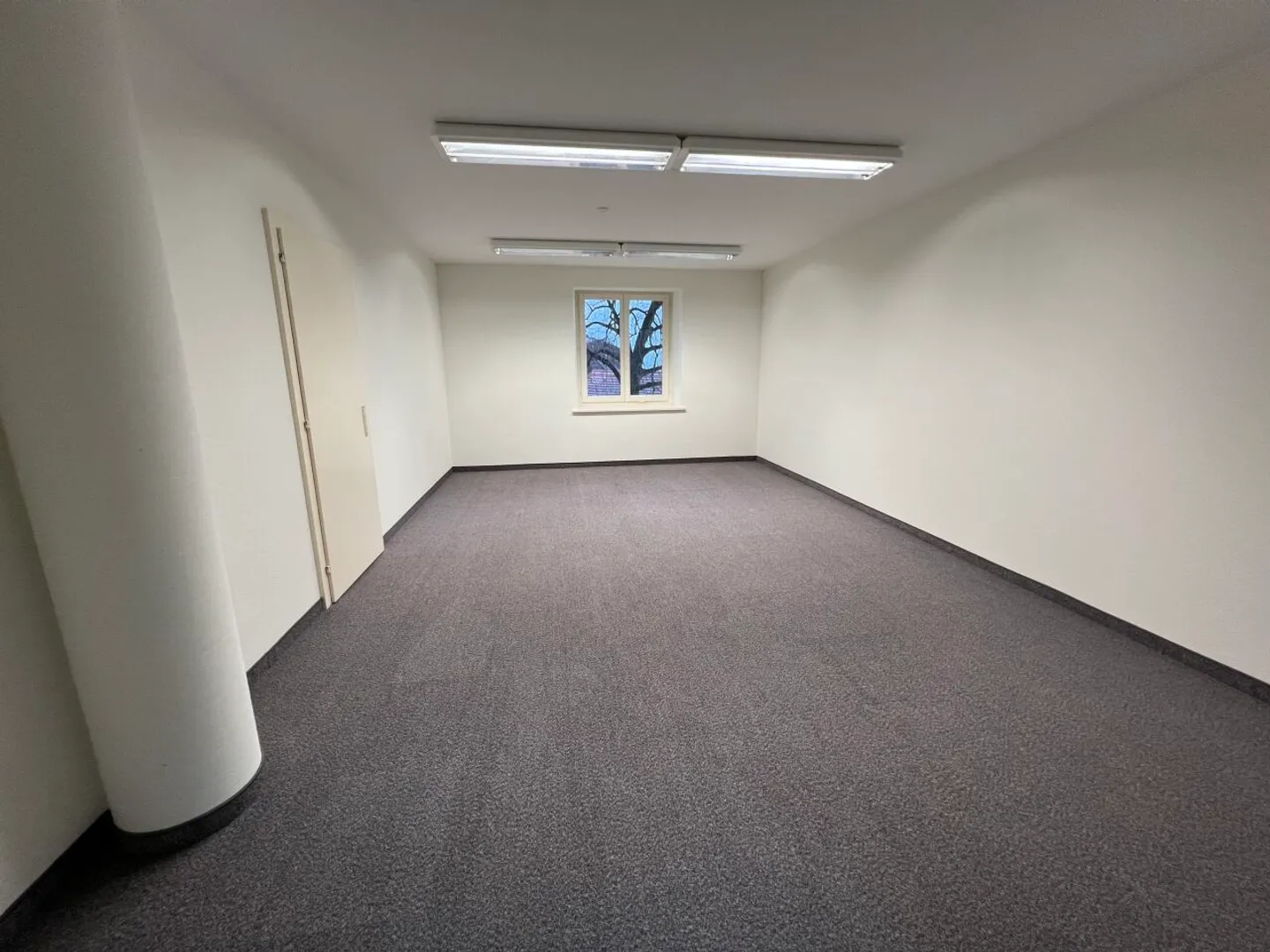 Privatbüro von 30m² im Château de Vaumarcus - Foto 3 von 8