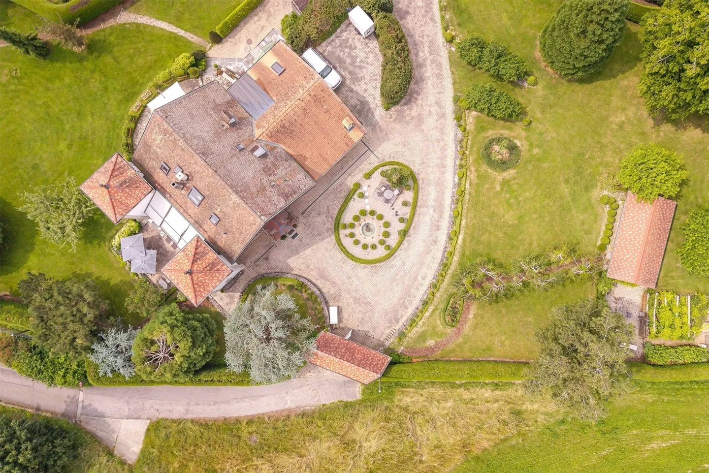 1410 Saint-Cierges - Belle maison de maître à vendre - Photo 4 sur 8