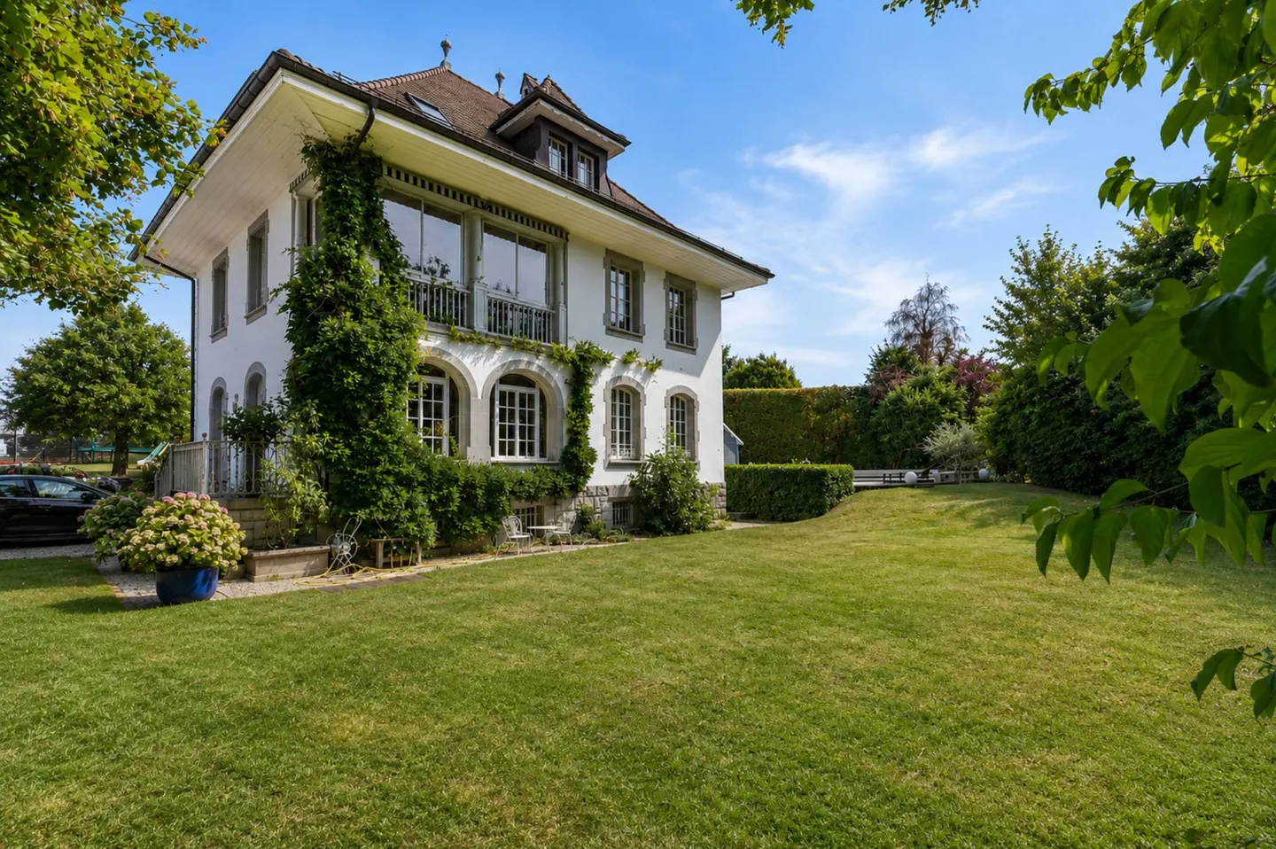 Elegantes Herrenhaus im Park - Foto 12 von 13