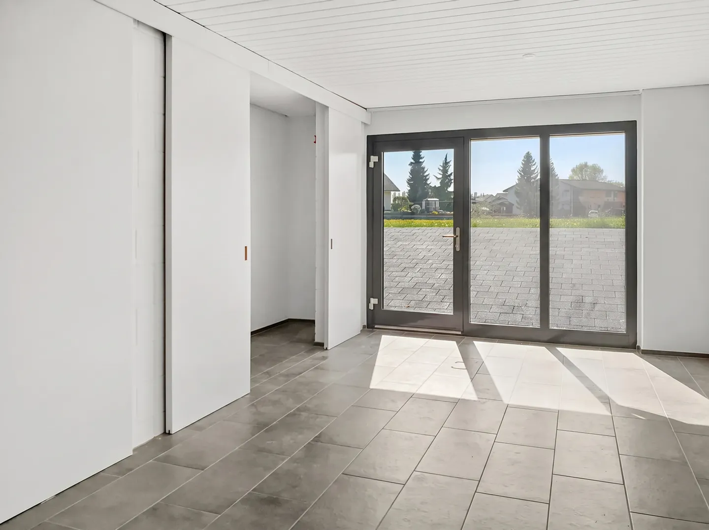 Charming Family Home in Dotzigen - Photo 9 of 12