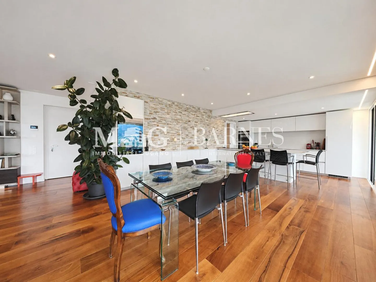 Lugano, Canobbio: Modern 4.5 Room Penthouse with Lake View and Large Terrace - Photo 8 of 18