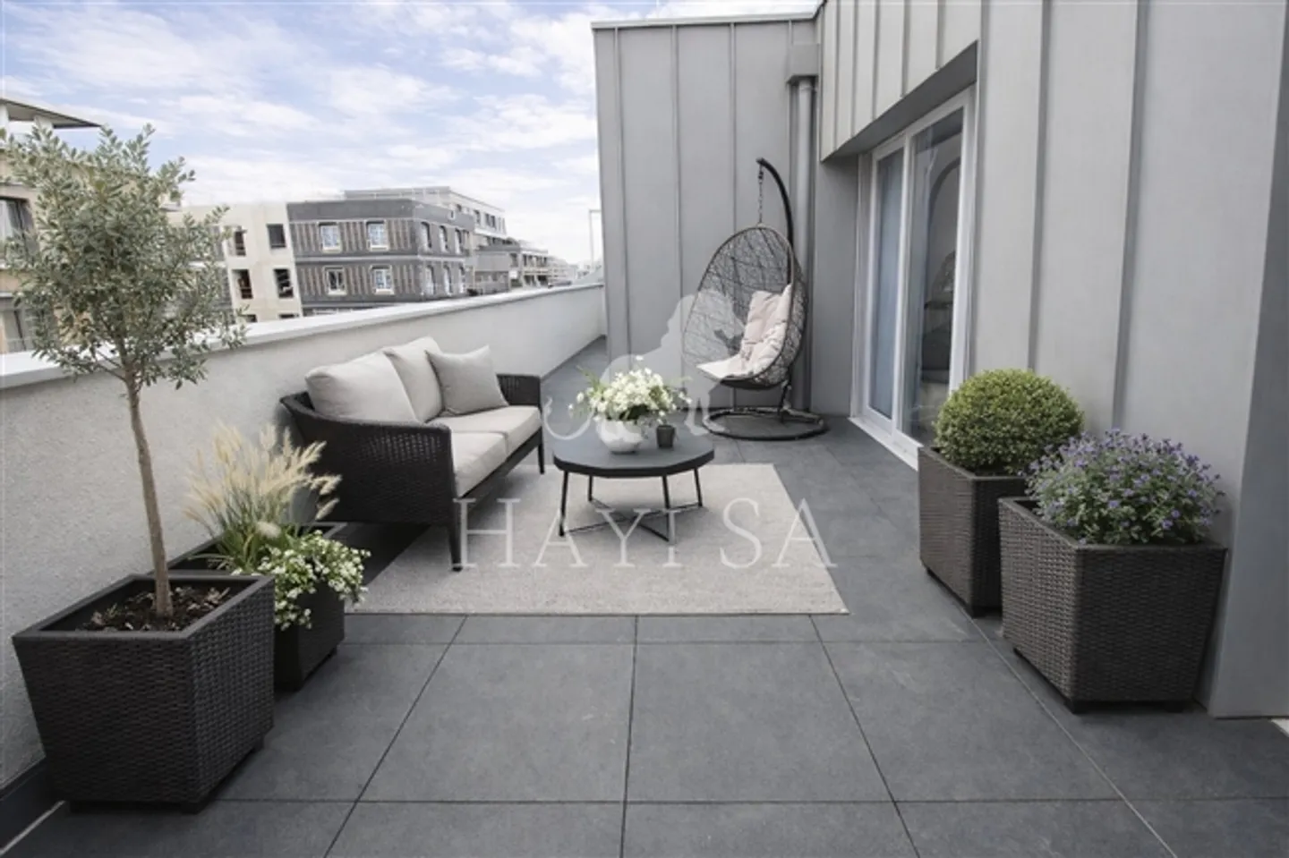 Magnifique Penthouse à Ambilly à la frontière genevoise - Photo 1 sur 8