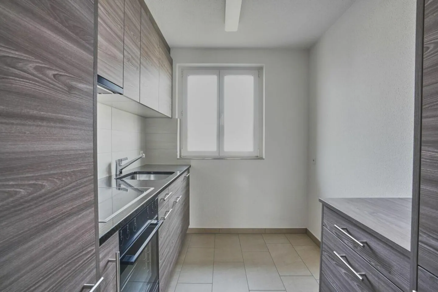 modernisierte 3 Zimmer-Wohnung in St. Gallen - Foto 3 von 9