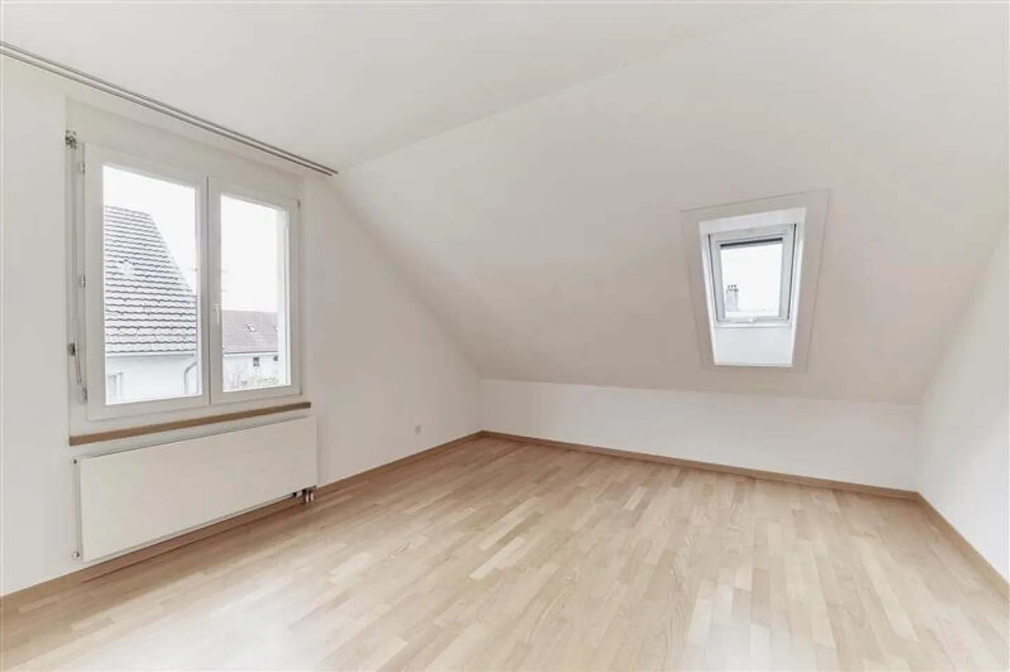 Moderne Dachwohnung mit Wintergarten - Foto 4 von 8