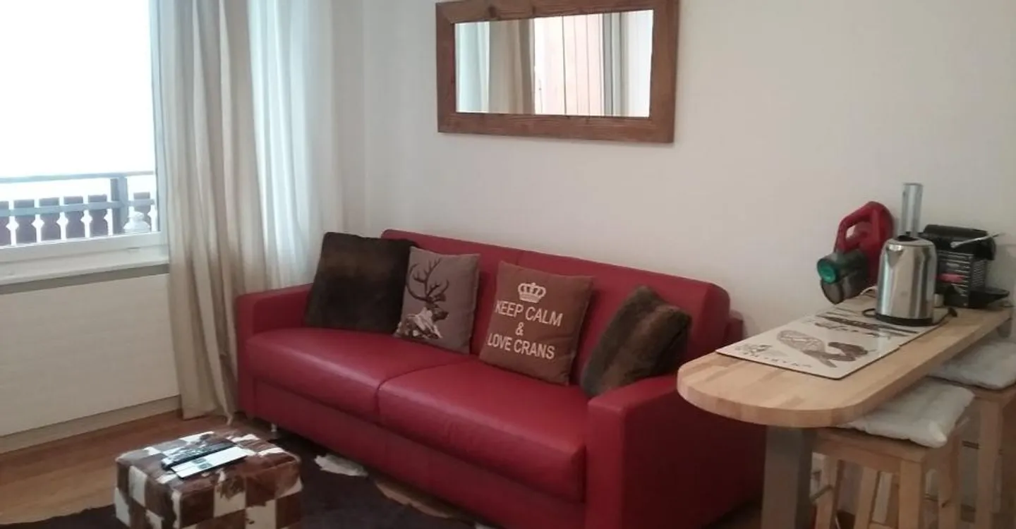 Grand Place, studio, lower ground floor 1 (1st floor) - Photo 2 of 7