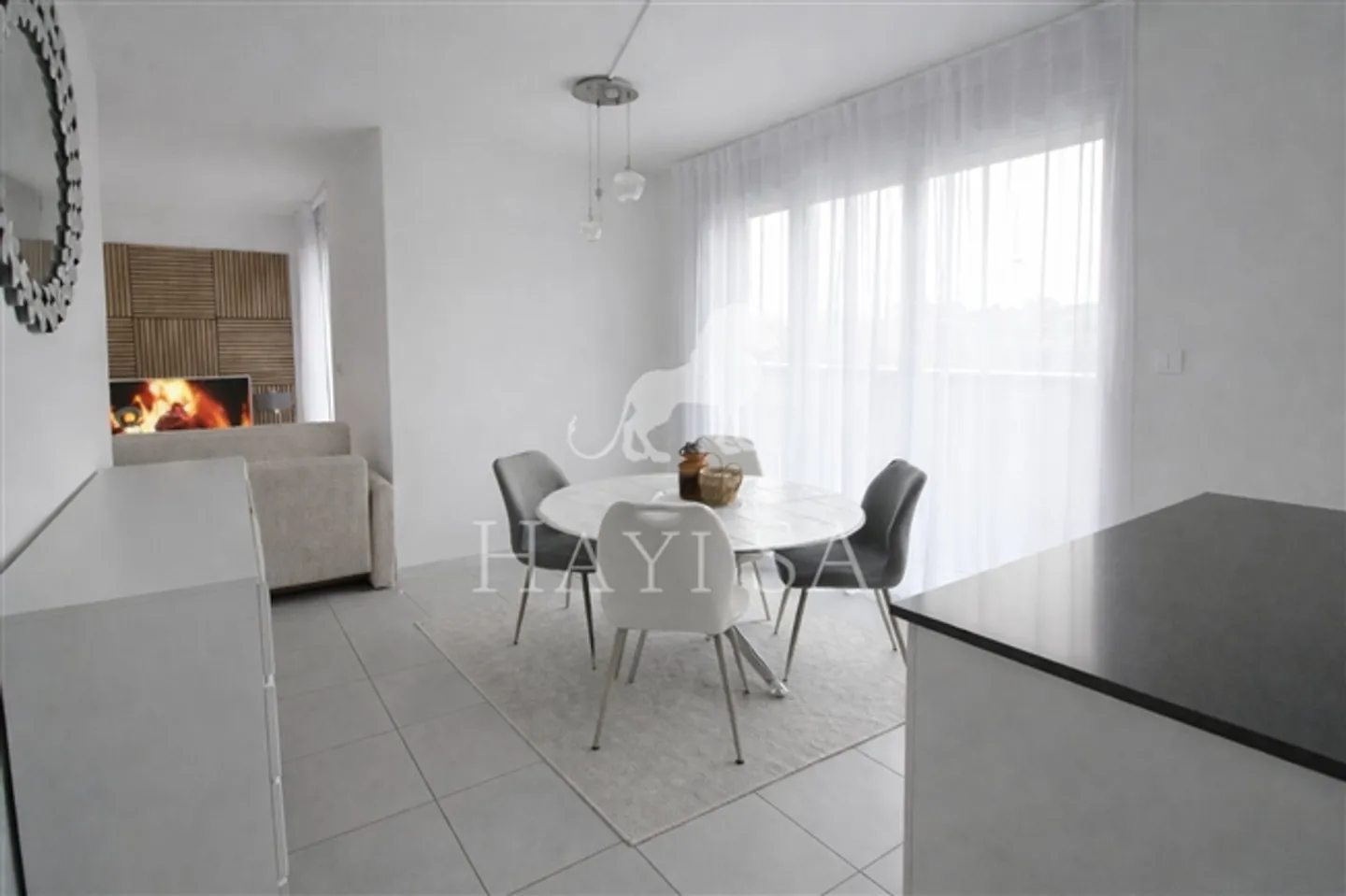 Magnifique Penthouse à Ambilly à la frontière genevoise - Photo 4 sur 8