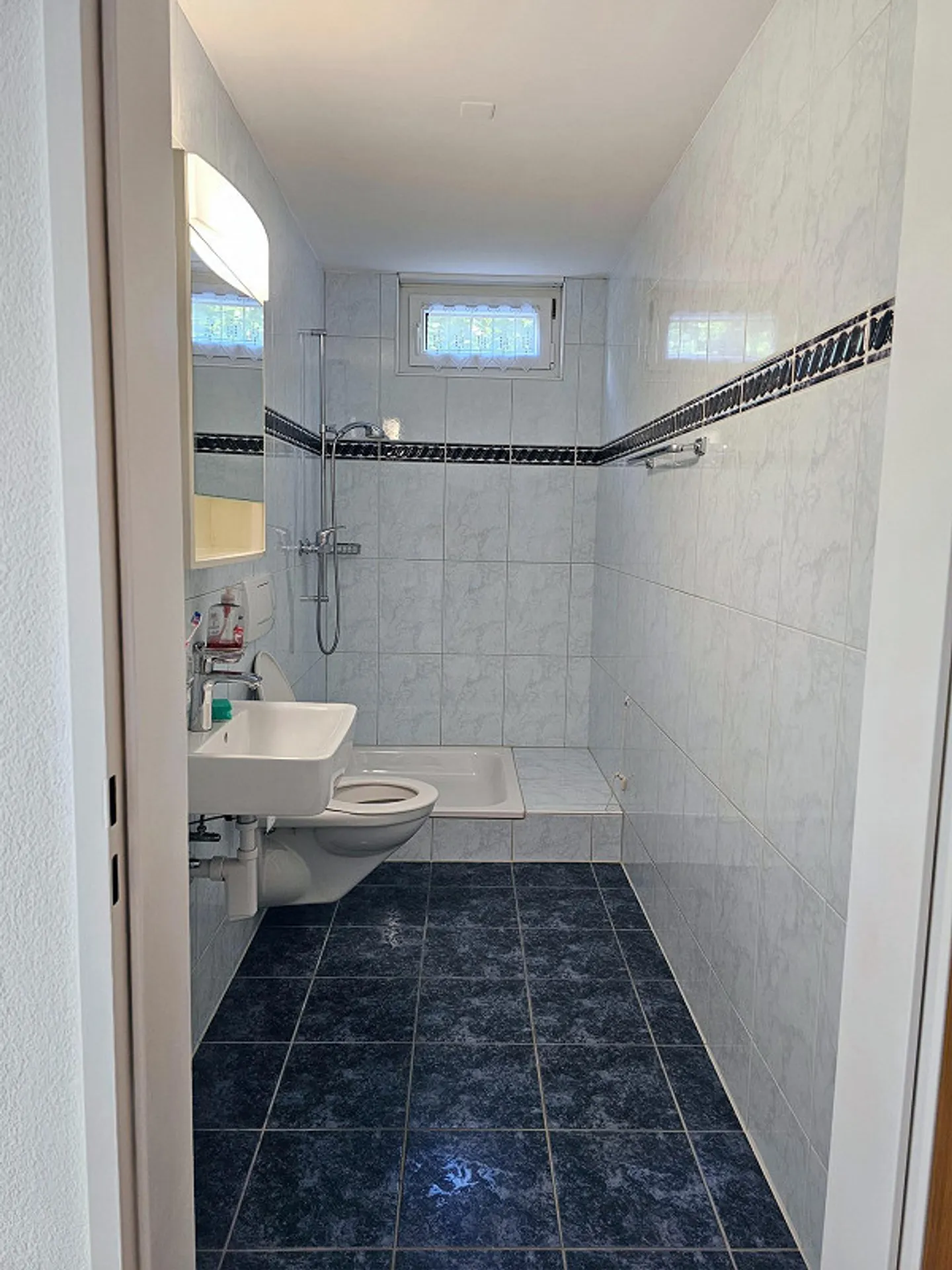 Maison familiale double de 8,5 pièces - Photo 11 sur 22