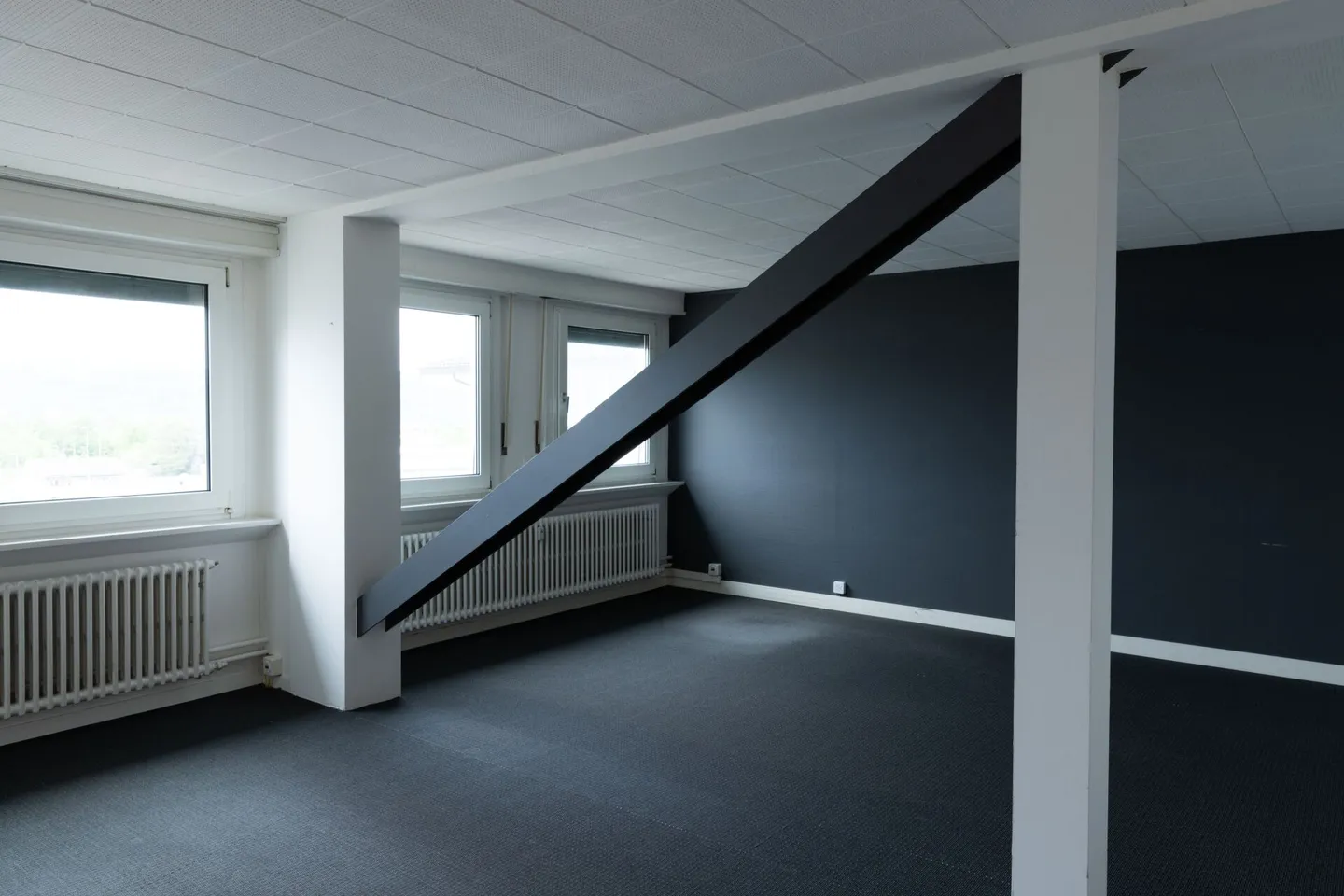 Industrial Design Office in the Buss Area Pratteln - Photo 1 of 5