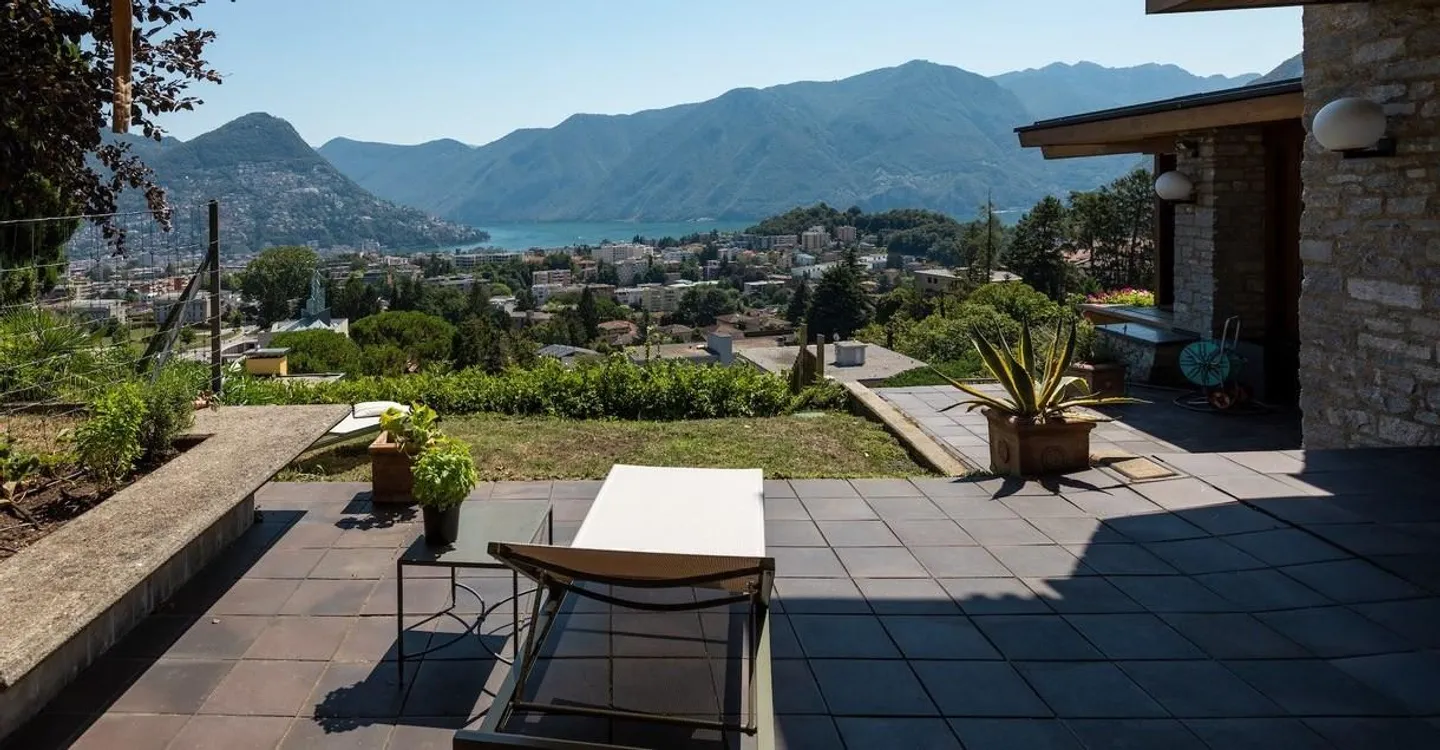 VILLA CON VISTA LAGO - Foto 2 di 13