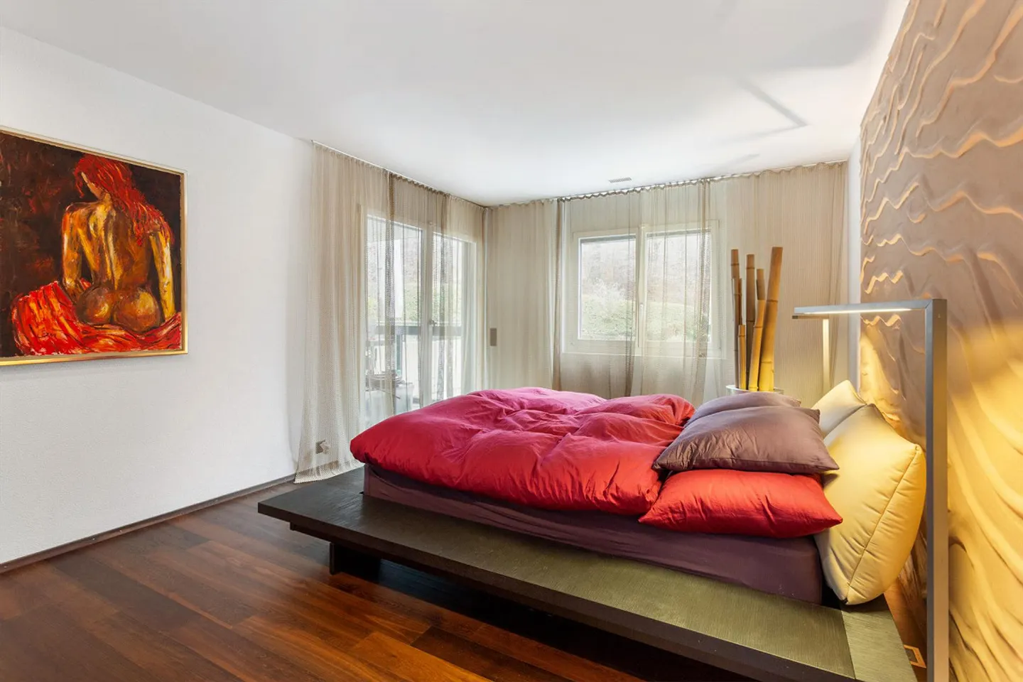 An Apartment Full of Elegance and Style - Photo 7 of 8