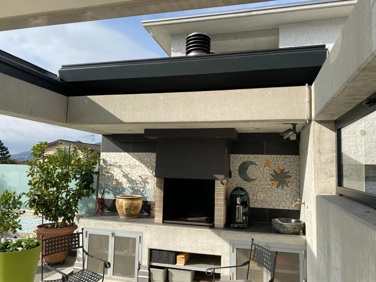 Villa moderna con piscina e domotica avanzata - Unicità e comfort a portata di mano - Foto 15 di 17