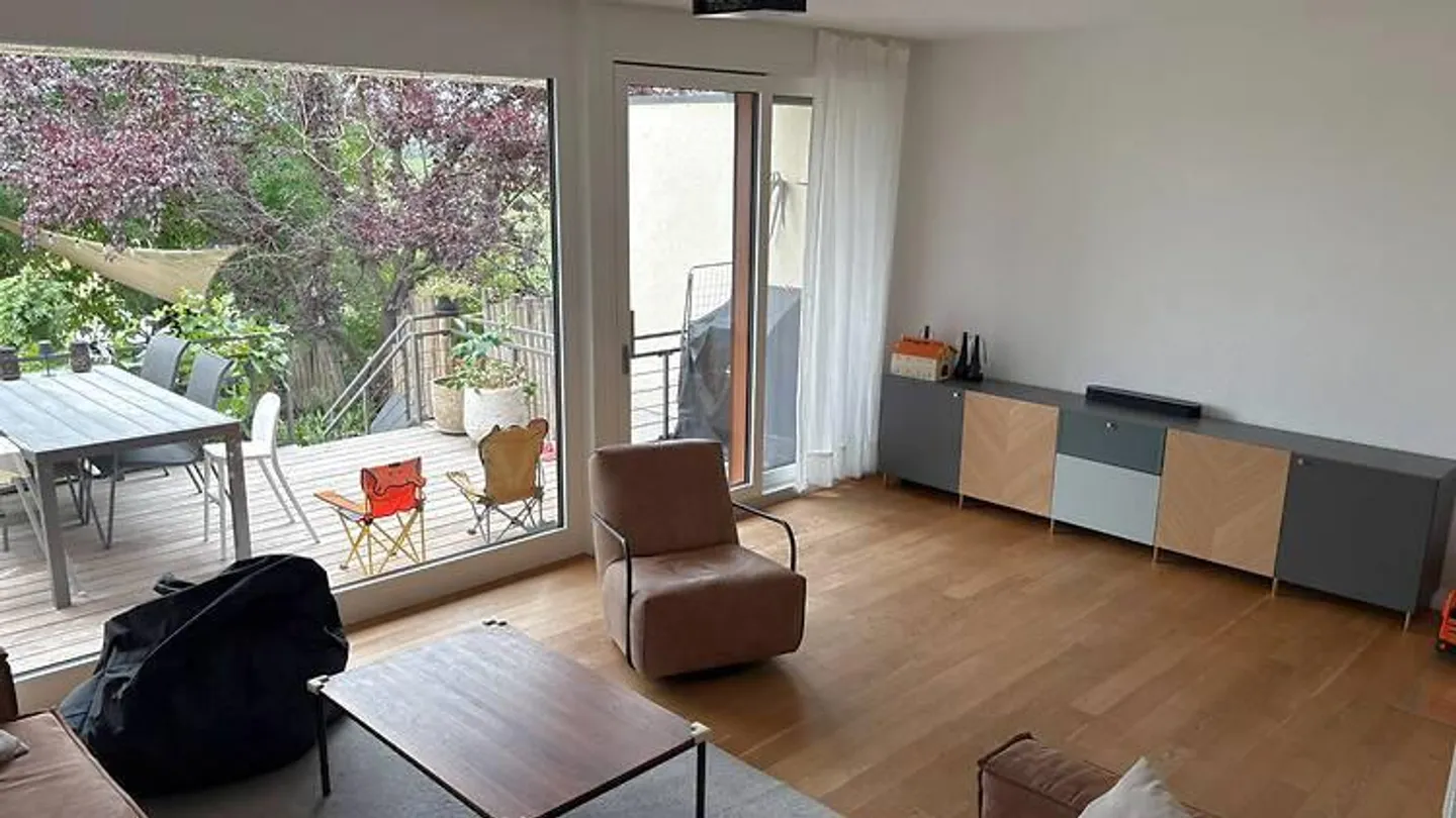 6½ ROOM HOUSE IN MEIKIRCH (BE), FURNISHED, TEMPORARY - Photo 1 of 10