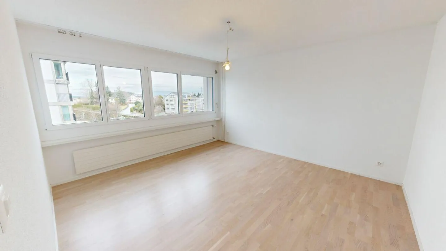 Moderne 4.5 Zimmer-Wohnung - Foto 7 von 10