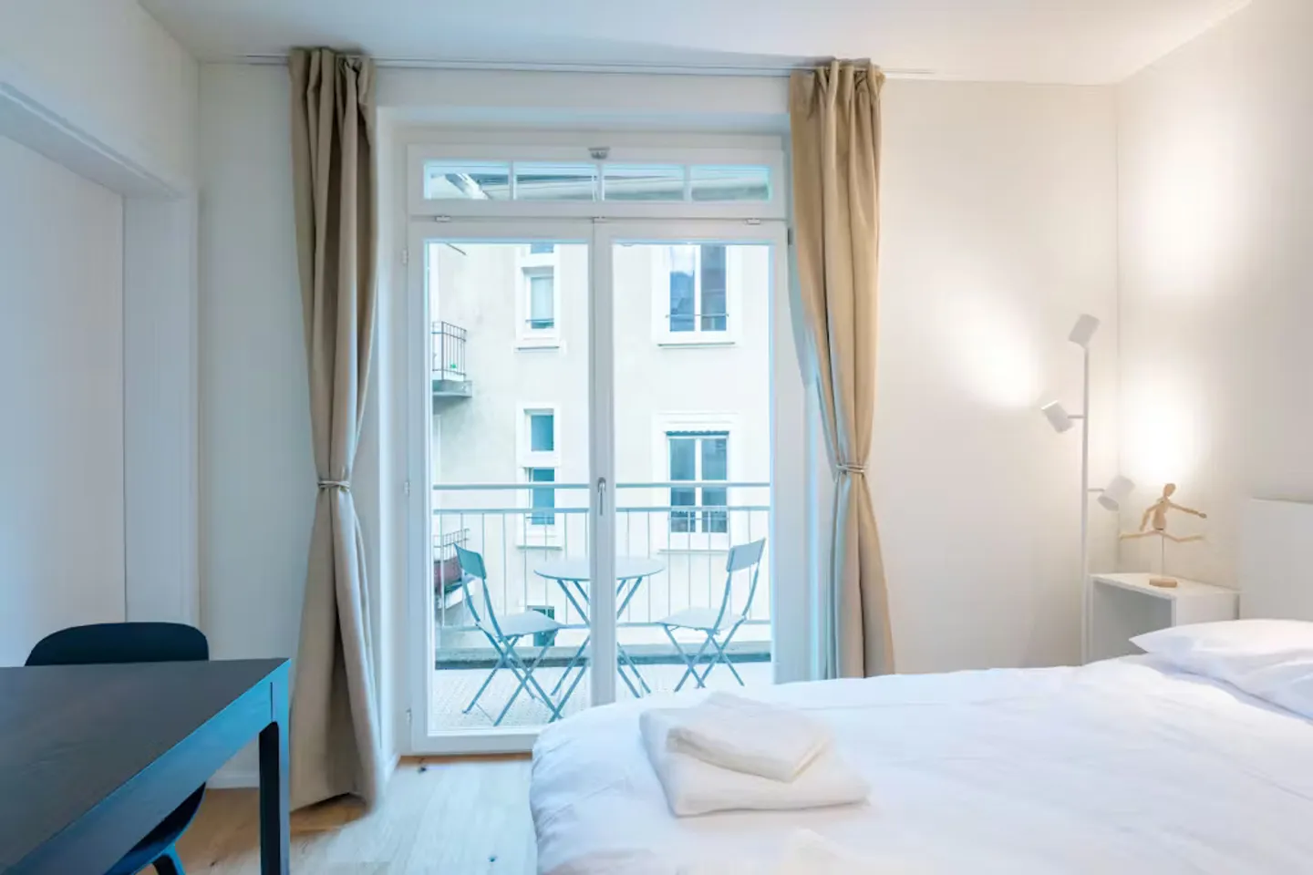 Luxury Apartment in Zürich - Photo 6 of 10