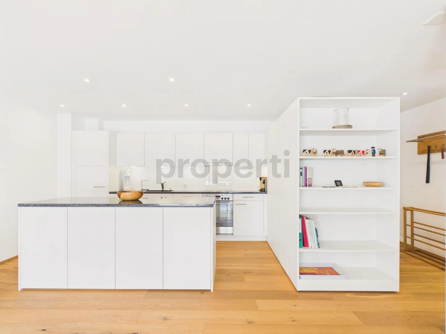 Moderne Wohnung mit sonnigem Balkon - Foto 4 von 12