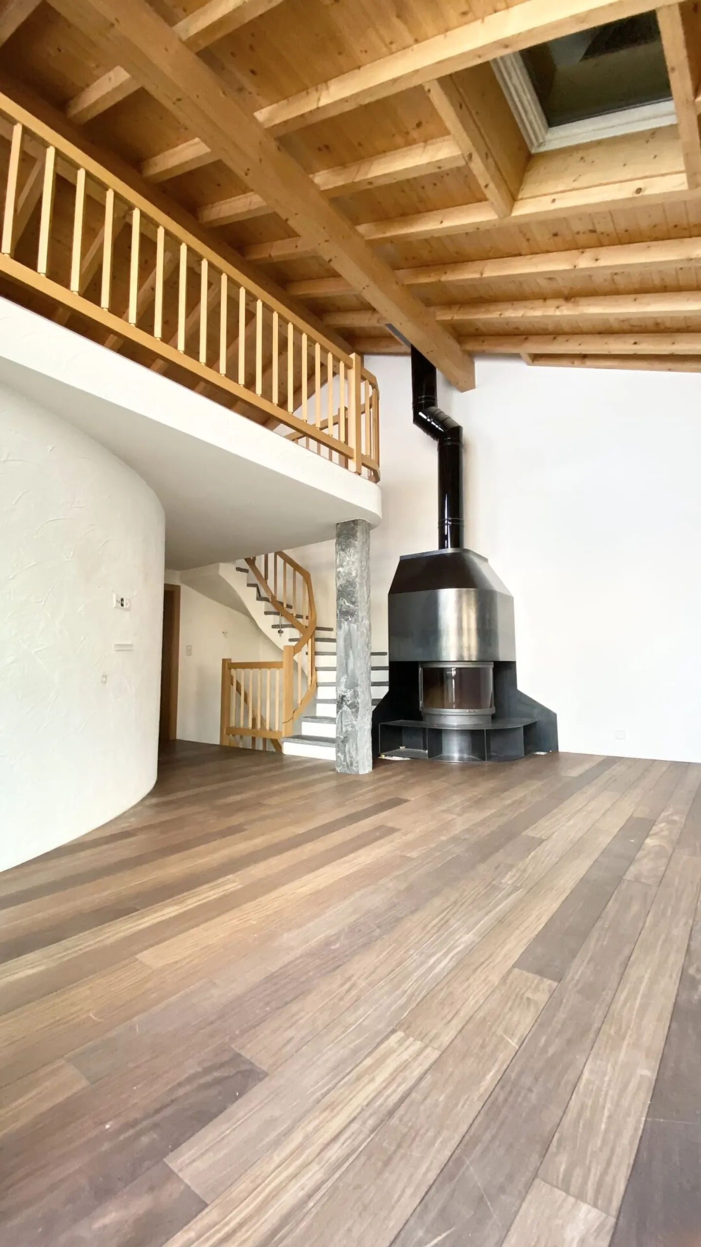 Villa avec piscine intérieure - Photo 5 sur 12