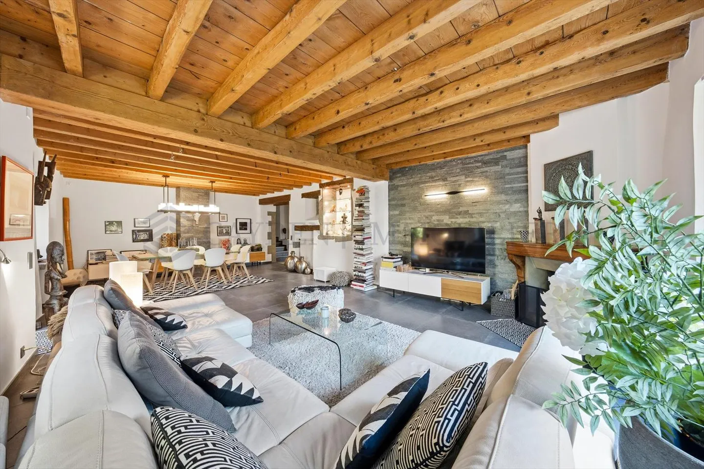 In der Nähe von Bernex - Haus aus dem 18. Jahrhundert, superb renoviert - Photo 5 sur 12