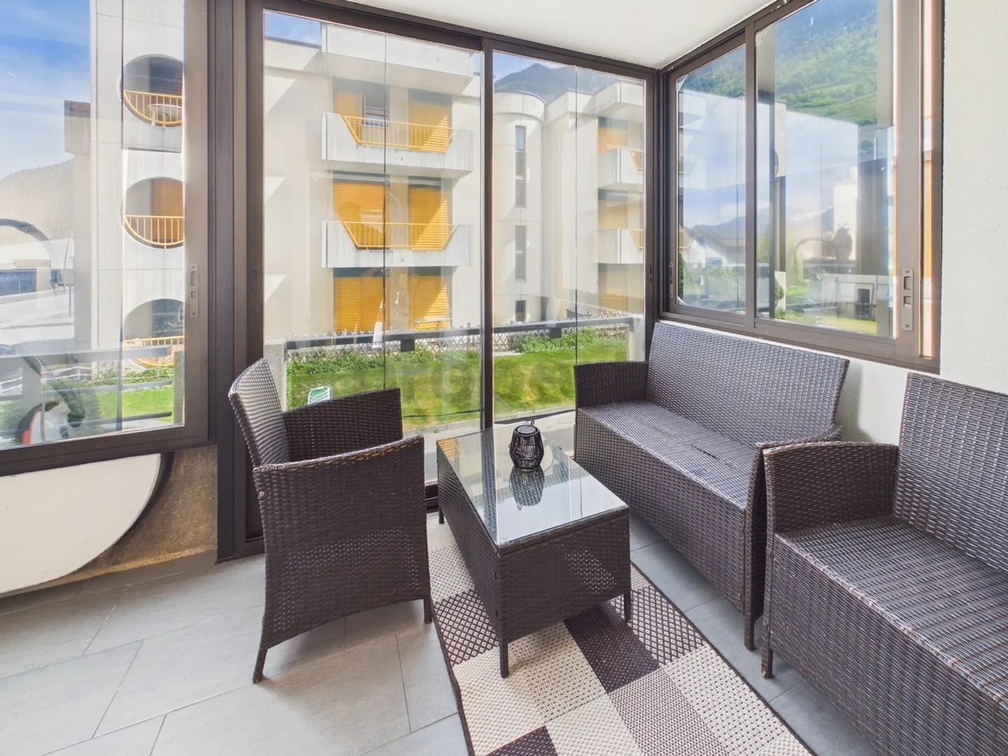Spacious 4.5 room apartment with balcony, Saxon - Photo 6 of 13