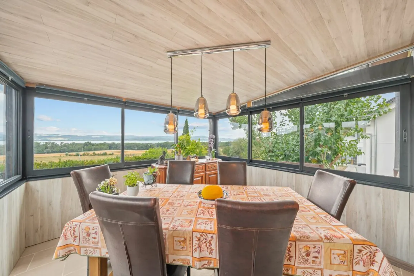 Villa Incantevole con Vista Lago - Foto 6 di 10