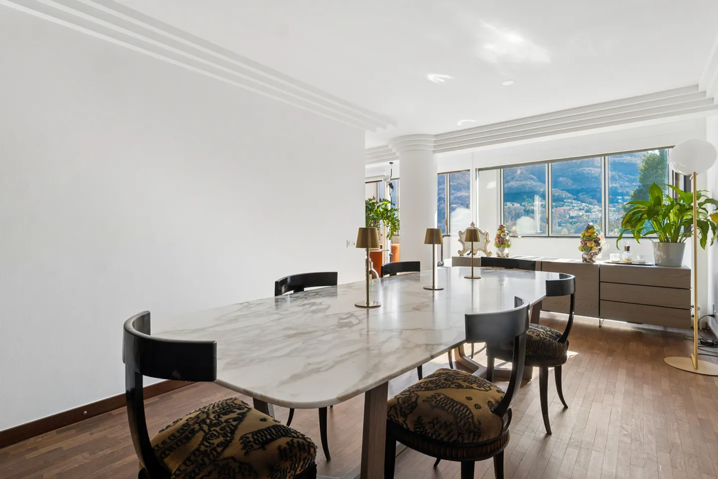 Maisonette on three levels with garden in an exclusive context - Photo 6 of 10