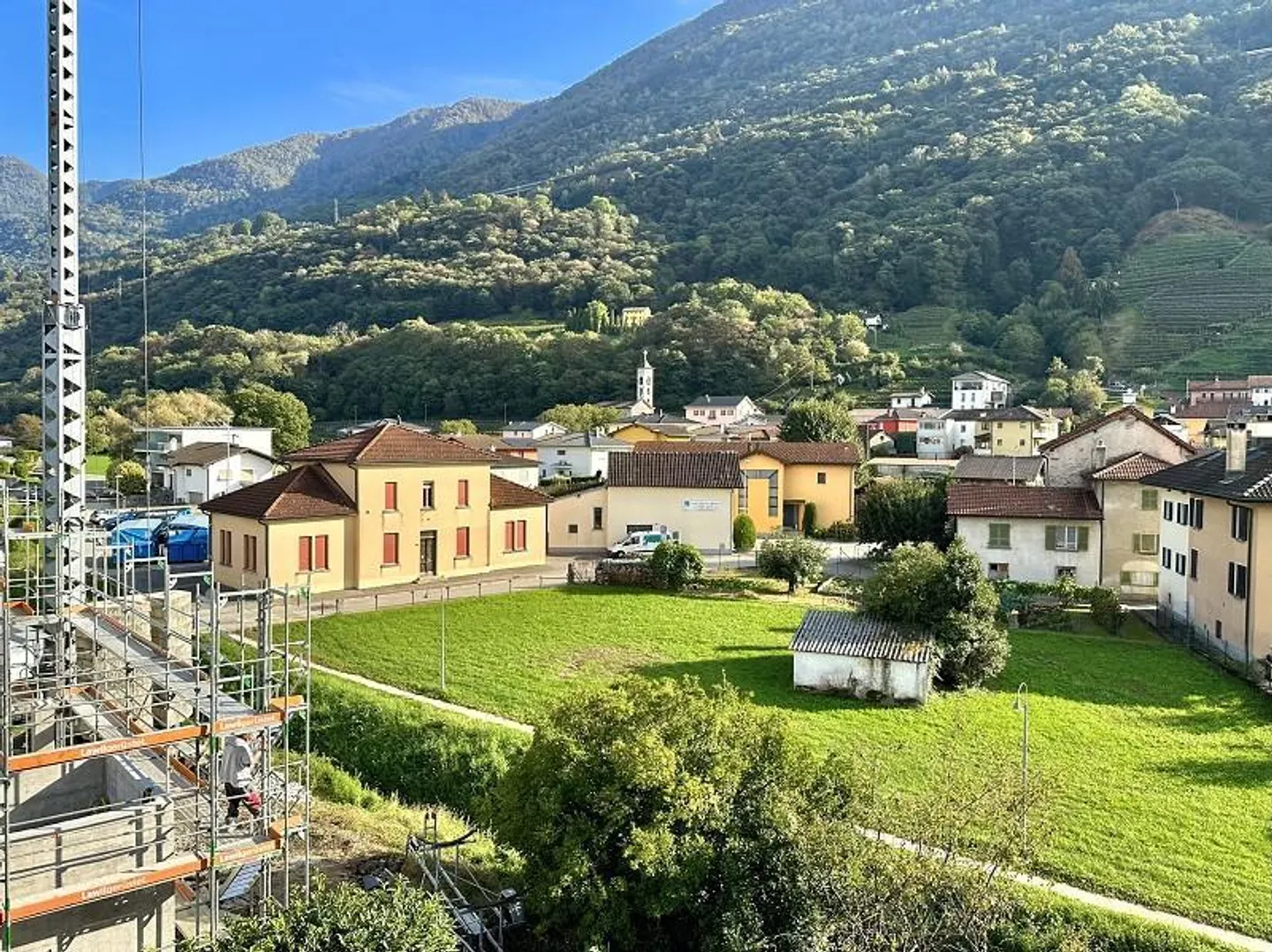 Appartement 4 1/2 pièces au 3ème étage avec balcon et belle vue - Photo 6 sur 19