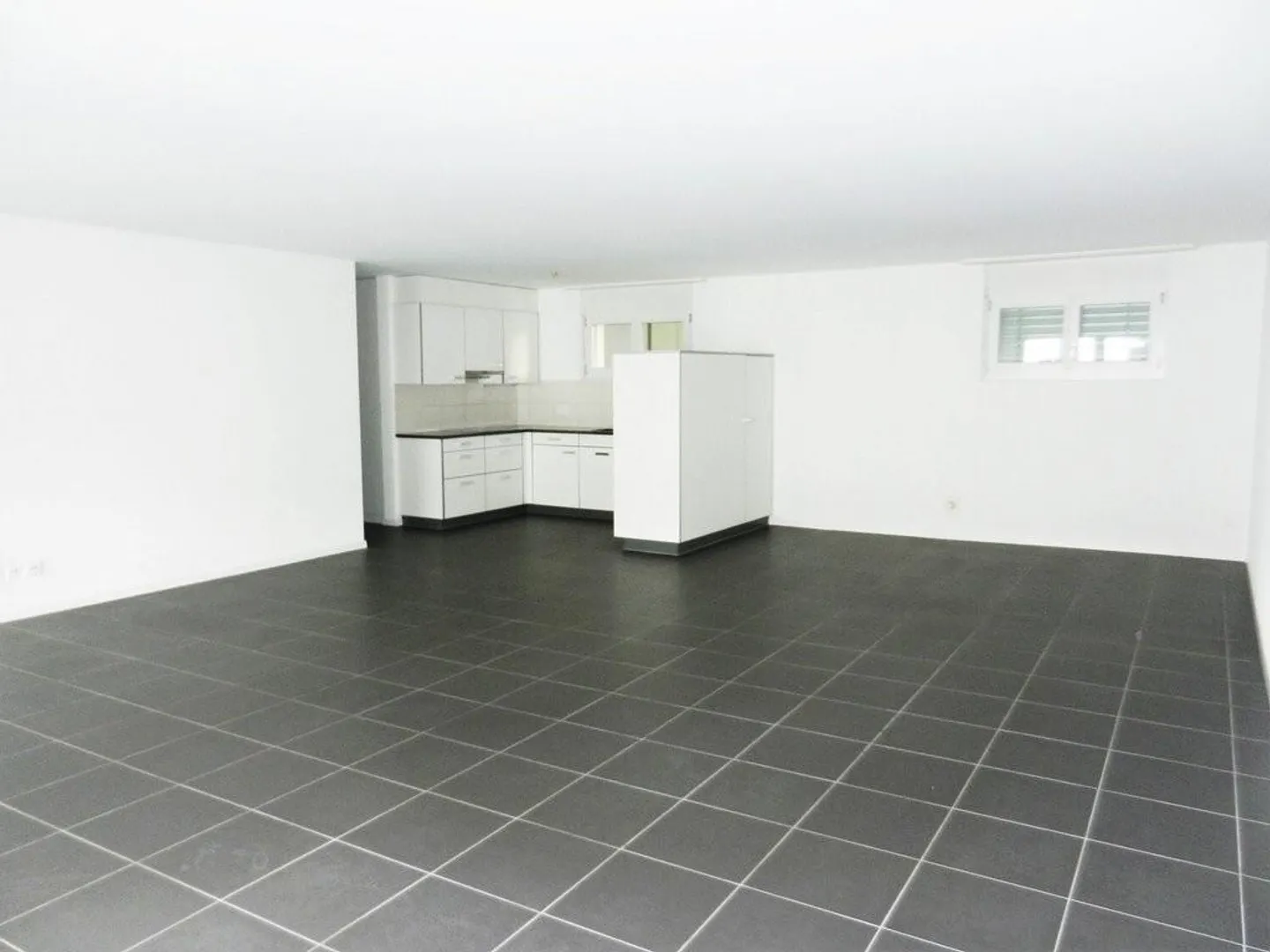 Helle Wohnung im Erdgeschoss - Foto 3 von 10