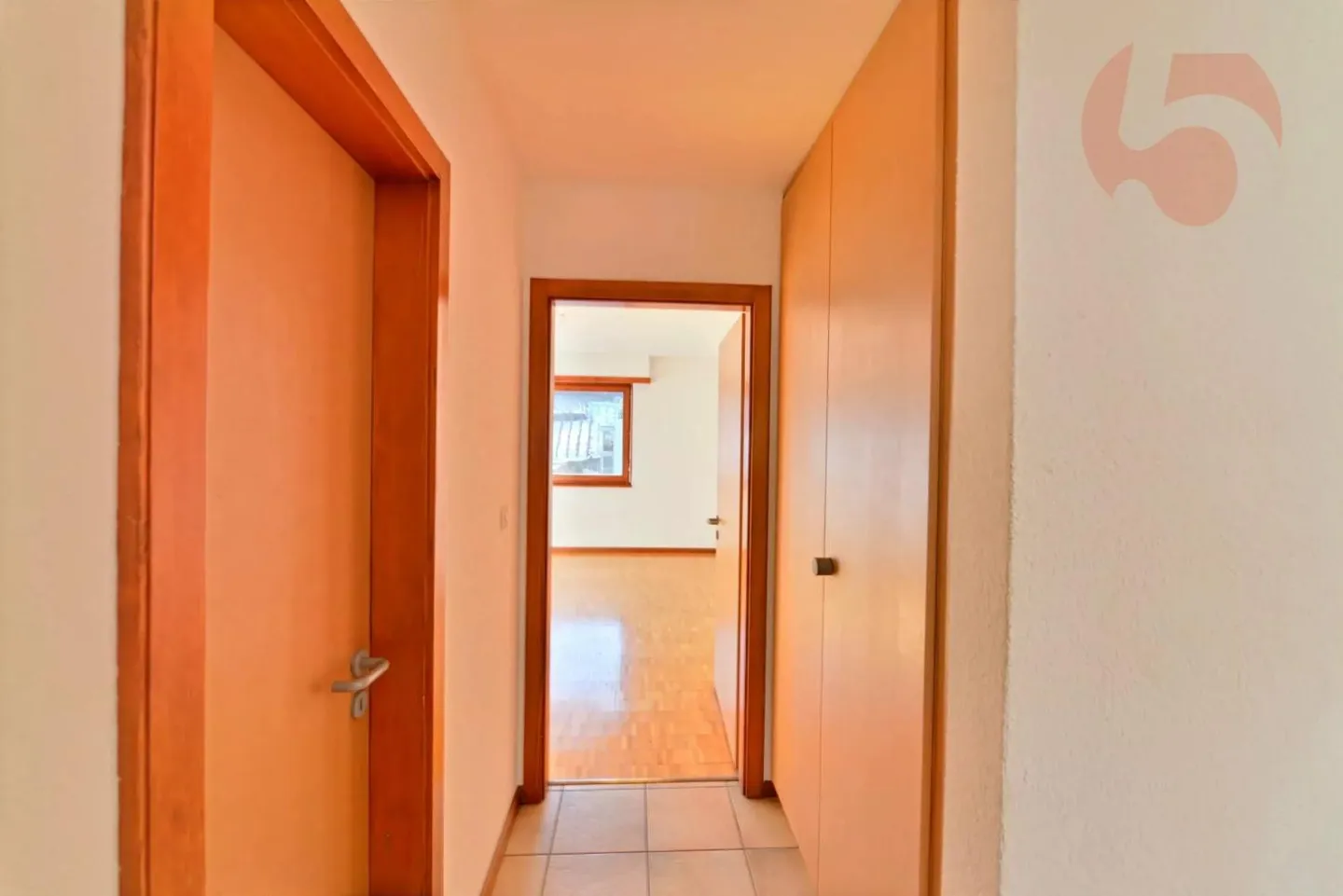 Appartamento 3.5 locali - Foto 3 di 13