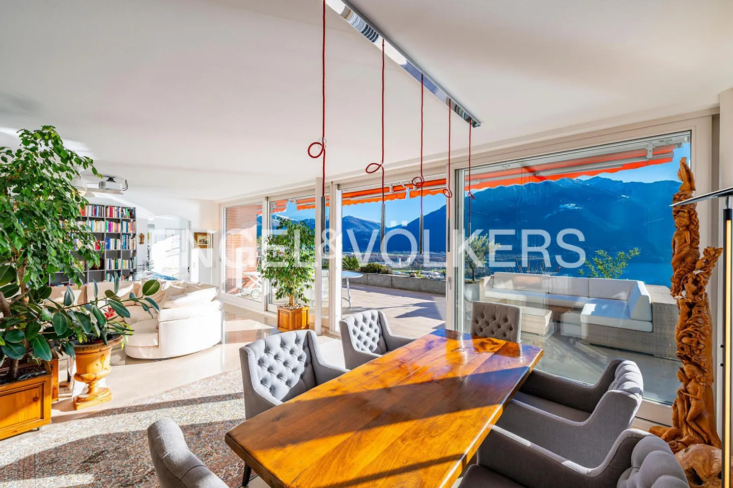 Gepflegte Attikawohnung mit Sonnenterrasse und Seesicht (33) - Foto 4 von 12