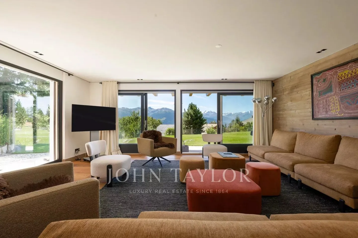 Exceptional apartment with garden and panoramic views in Plans-Mayens - Photo 2 of 11