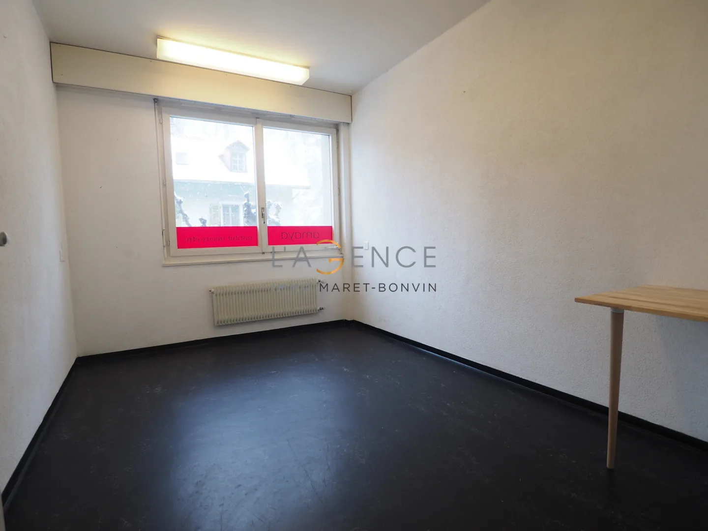 Vielseitiger Büroraum zu Vermieten - Foto 4 von 4