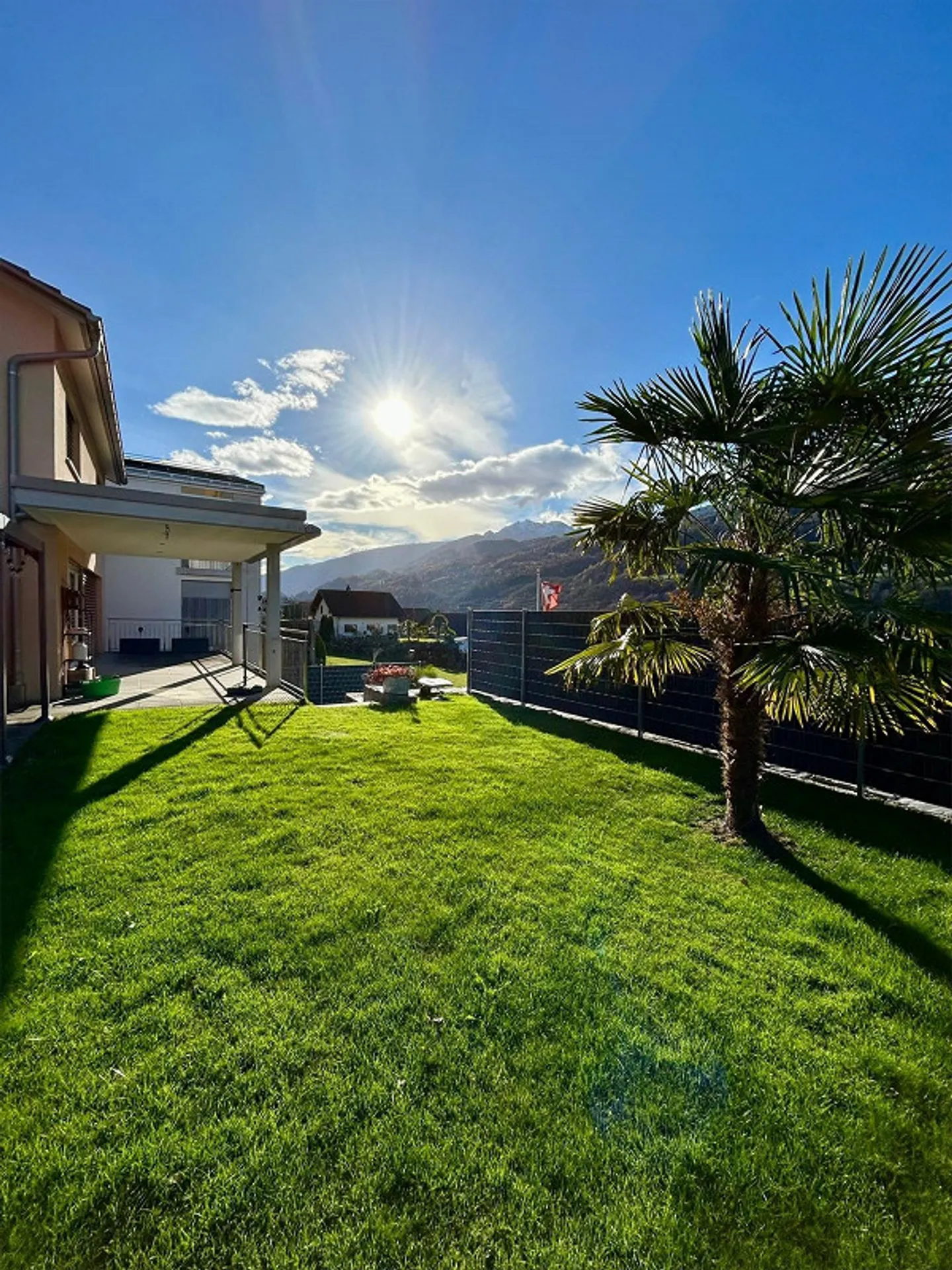 Single-family house in a beautiful location - Photo 1 of 12